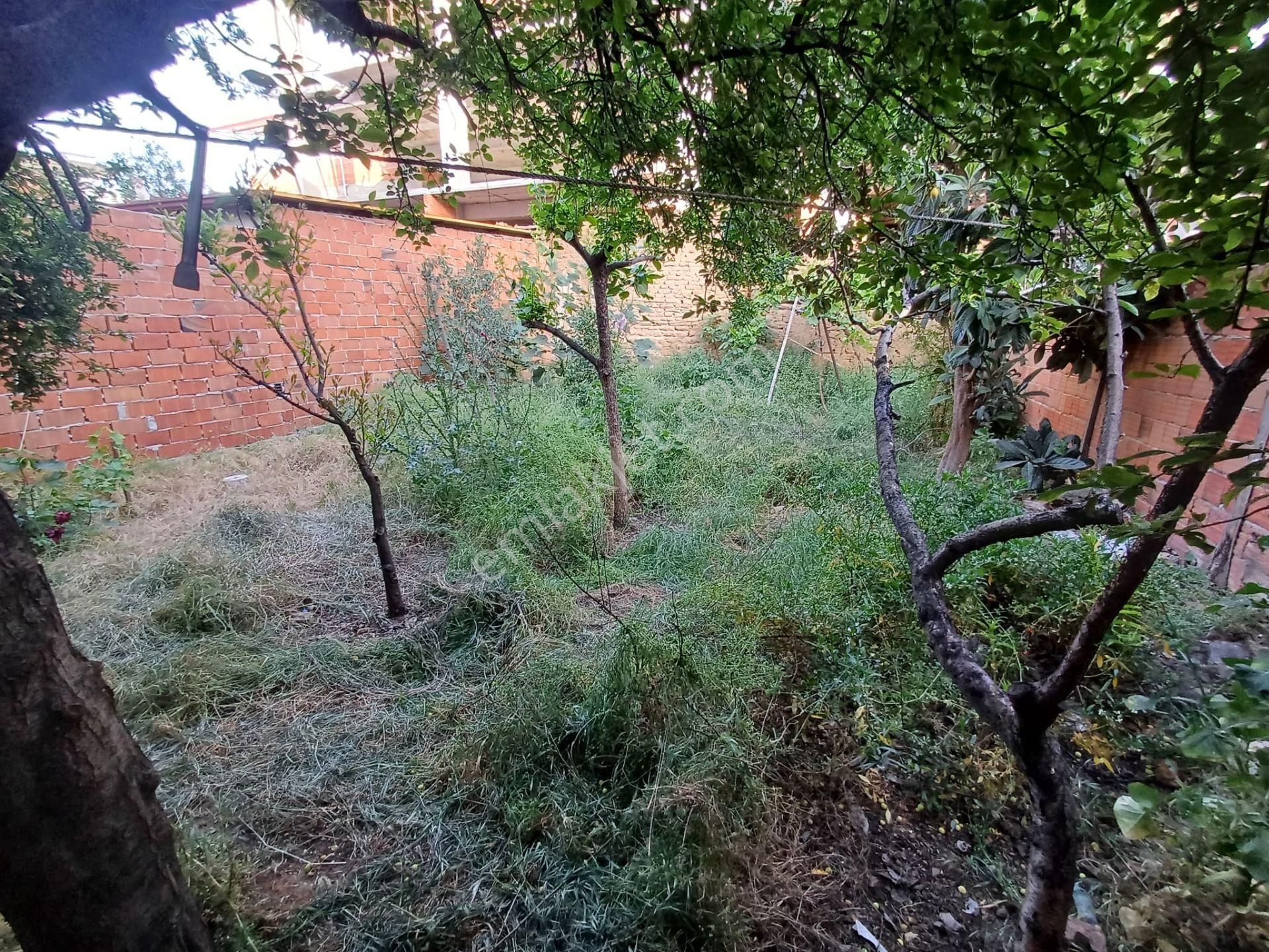 Balıkesir Edremit Tuzcumuratta 98 M2 İmarlı Arsa