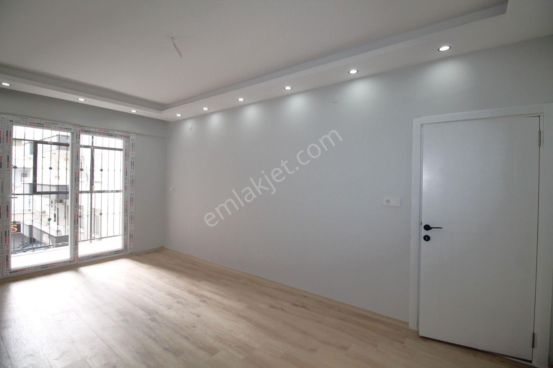 Retro’dan Palmiye Mah’de Sahile Adım Mesafesinde Masrafsız 3+1 - Görsel 9