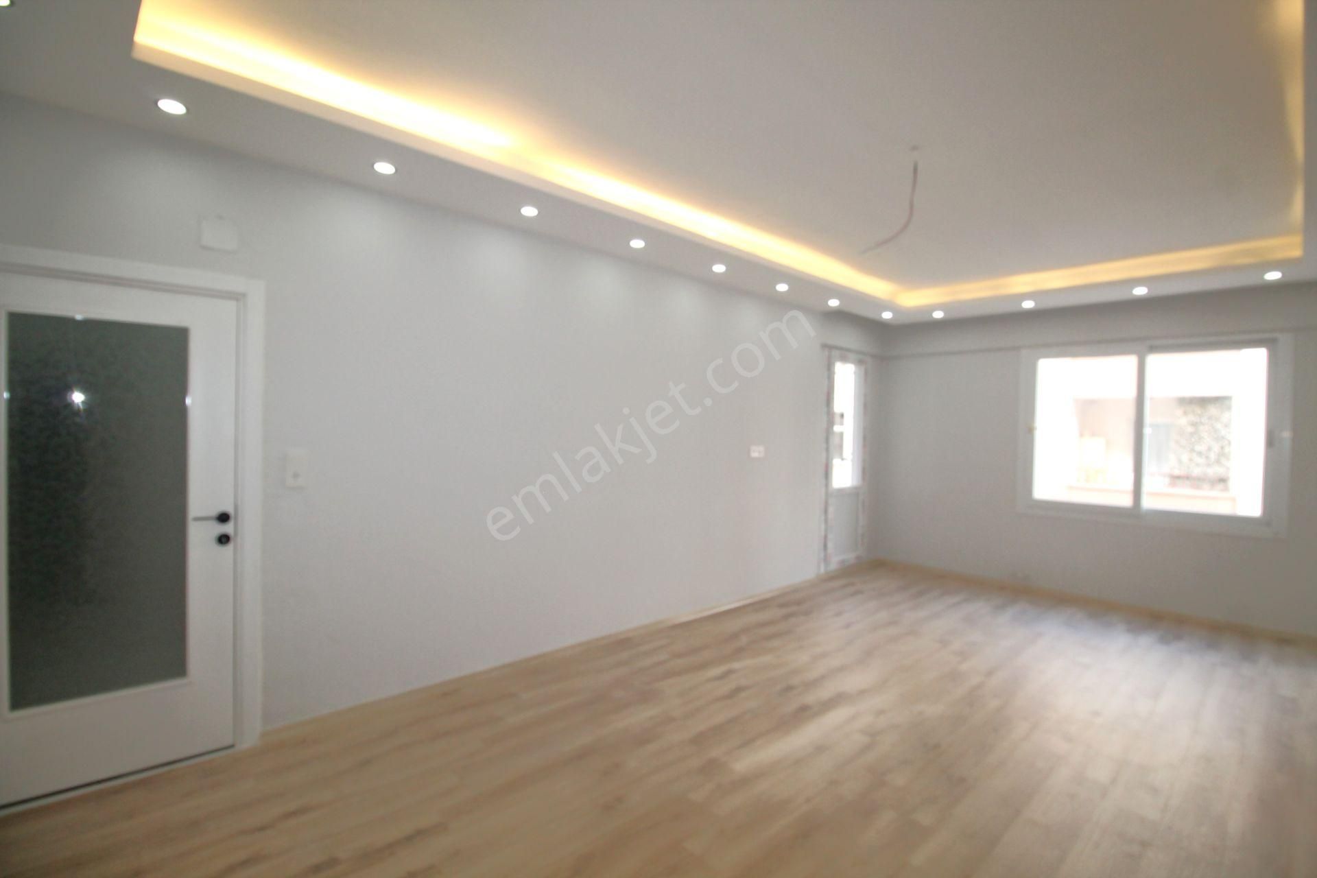 Retro’dan Palmiye Mah’de Sahile Adım Mesafesinde Masrafsız 3+1 - Görsel 2