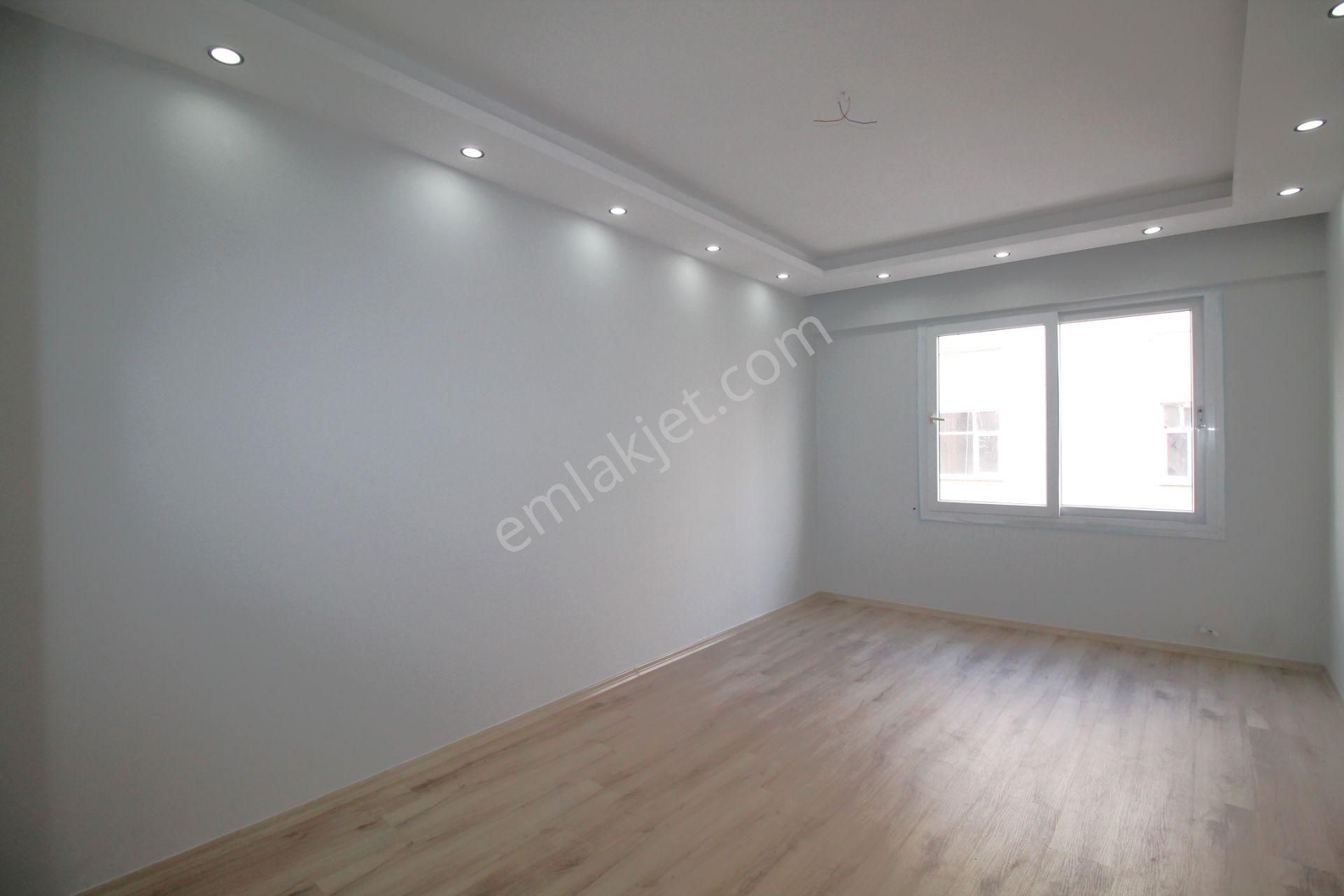 Retro’dan Palmiye Mah’de Sahile Adım Mesafesinde Masrafsız 3+1 - Görsel 4