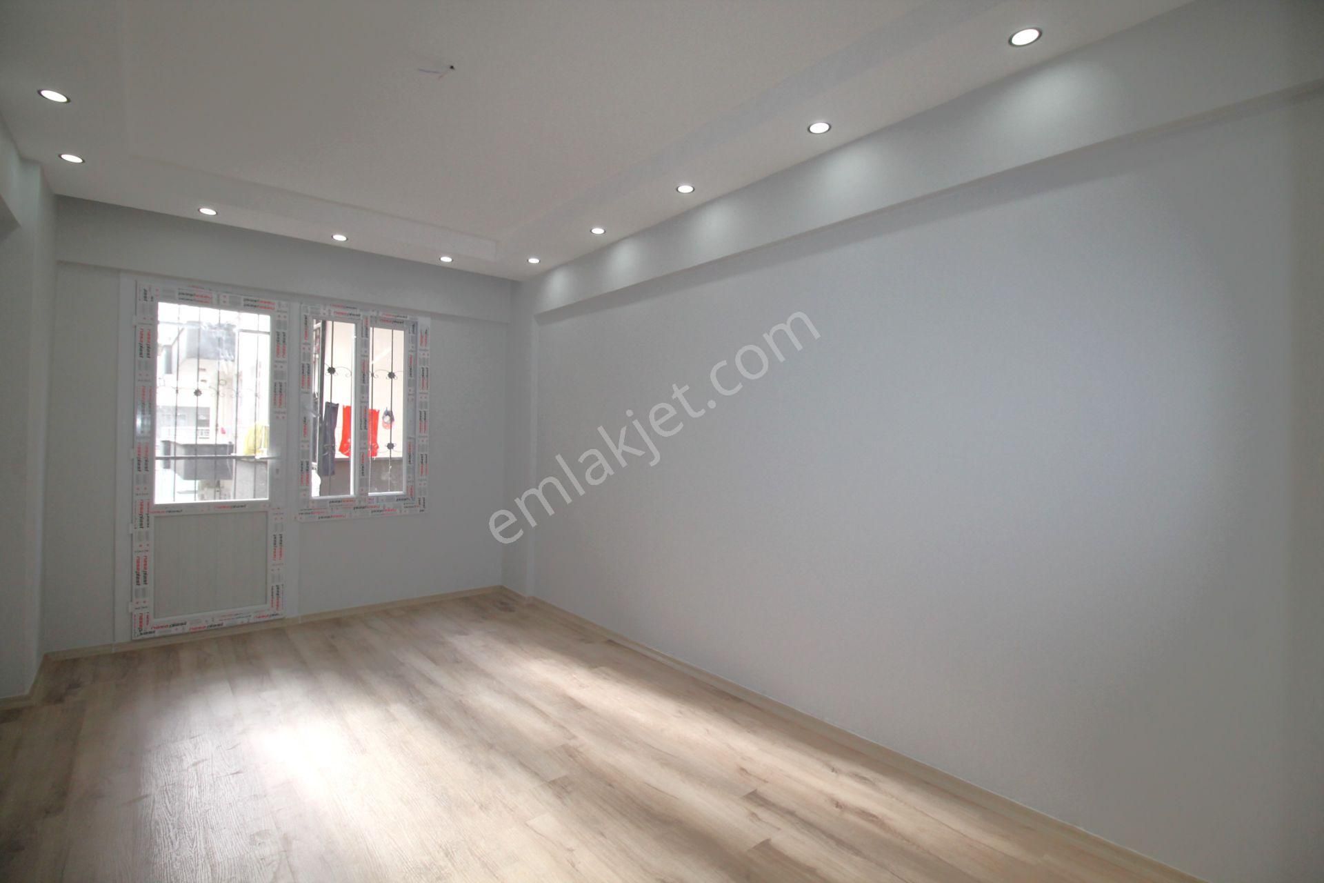 Retro’dan Palmiye Mah’de Sahile Adım Mesafesinde Masrafsız 3+1 - Görsel 10