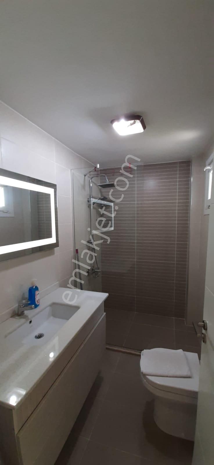 Beşiktaş'ta Sahile Yakın Boğaz Manzaralı Ve Full Eşyalı Bakımlı Kiralık 2+1 Daire - Görsel 6