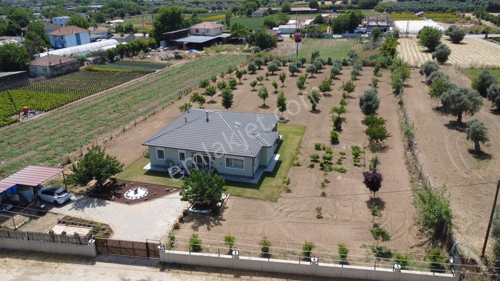 İzmir Bayındır’da 4 Dönüm Arsa İçinde Satılık Villa / Doğa Ve Huzur Bir Arada
