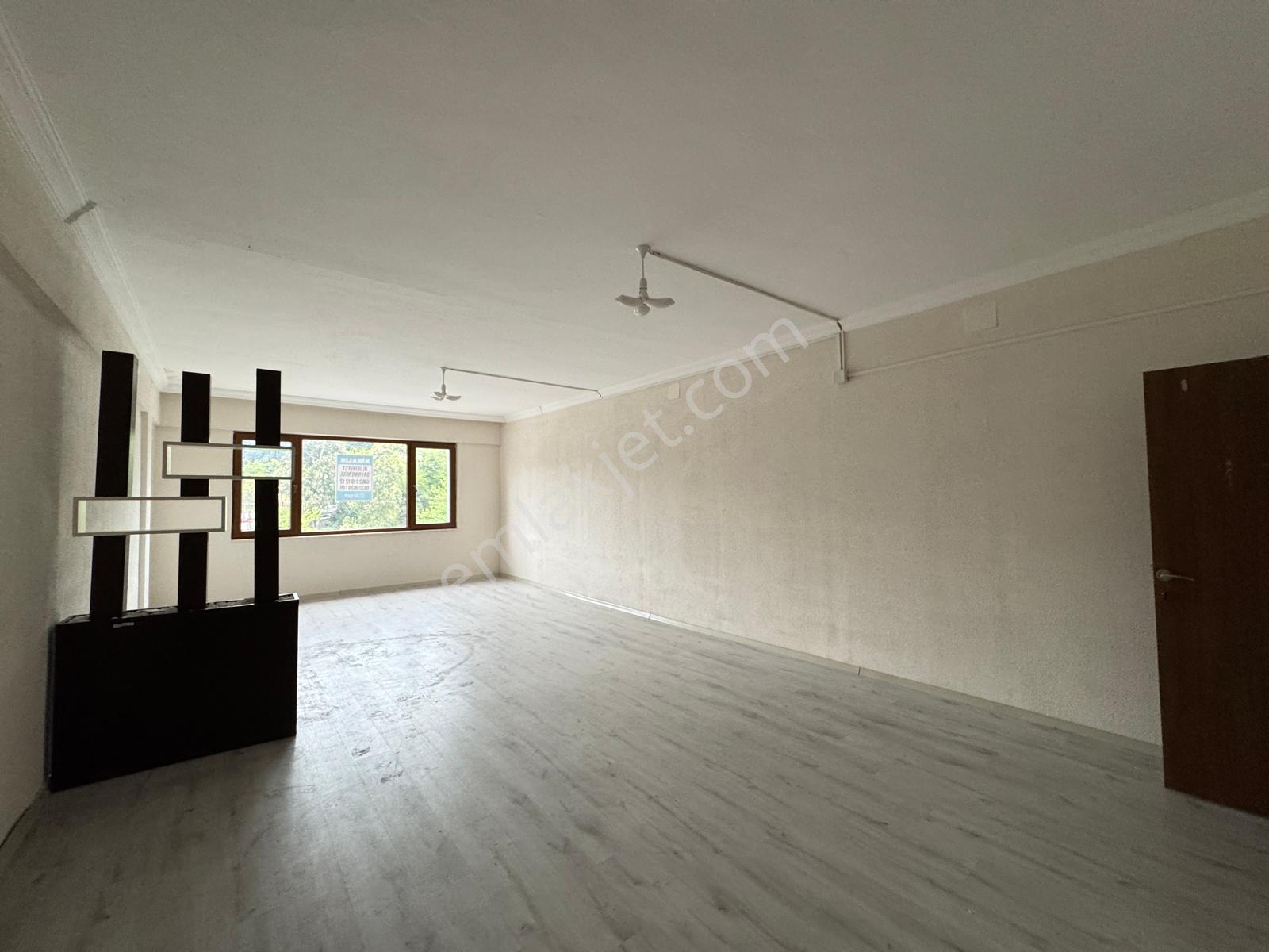 Trabzon Sanayi Mahallesi Fatih Sanayi Sitesinde 4.kat Kiralık Ofis - Görsel 9
