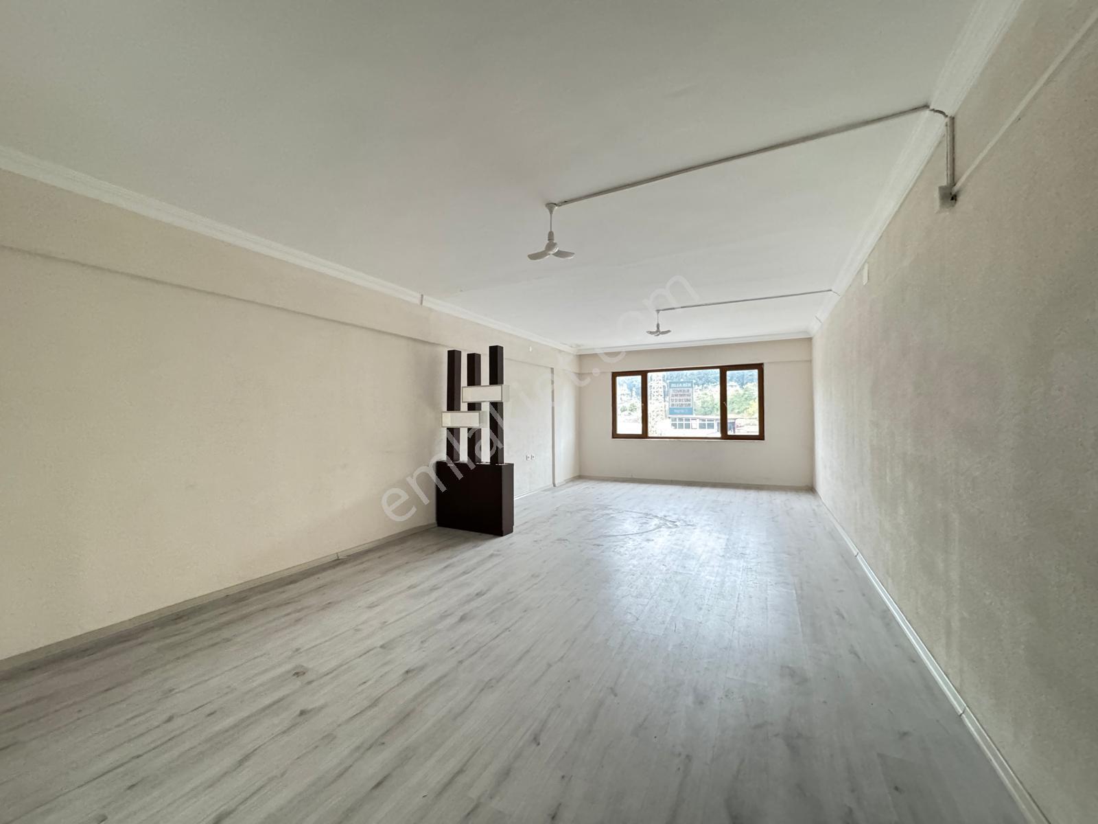 Trabzon Sanayi Mahallesi Fatih Sanayi Sitesinde 4.kat Kiralık Ofis - Görsel 7