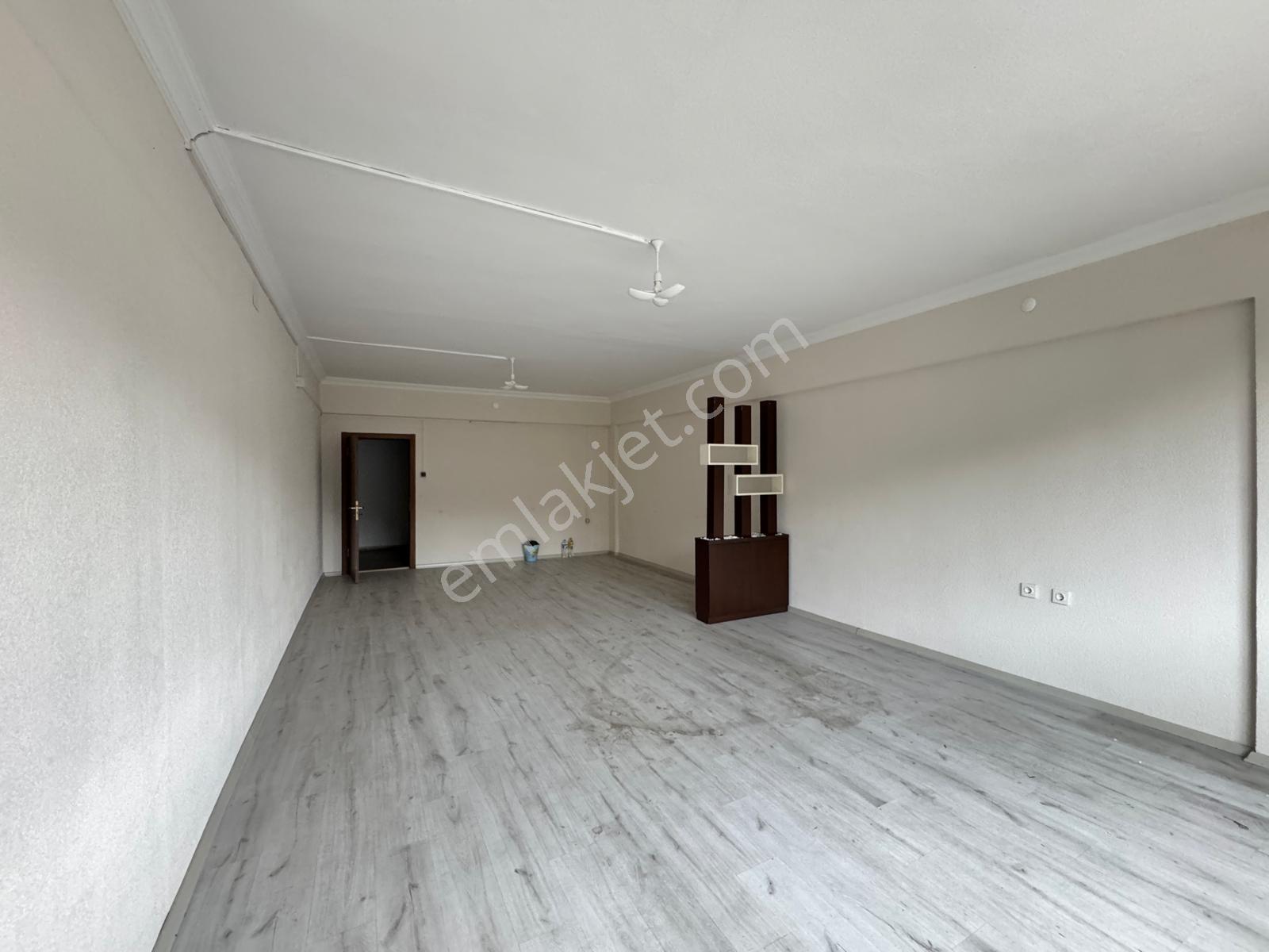 Trabzon Sanayi Mahallesi Fatih Sanayi Sitesinde 4.kat Kiralık Ofis - Görsel 11
