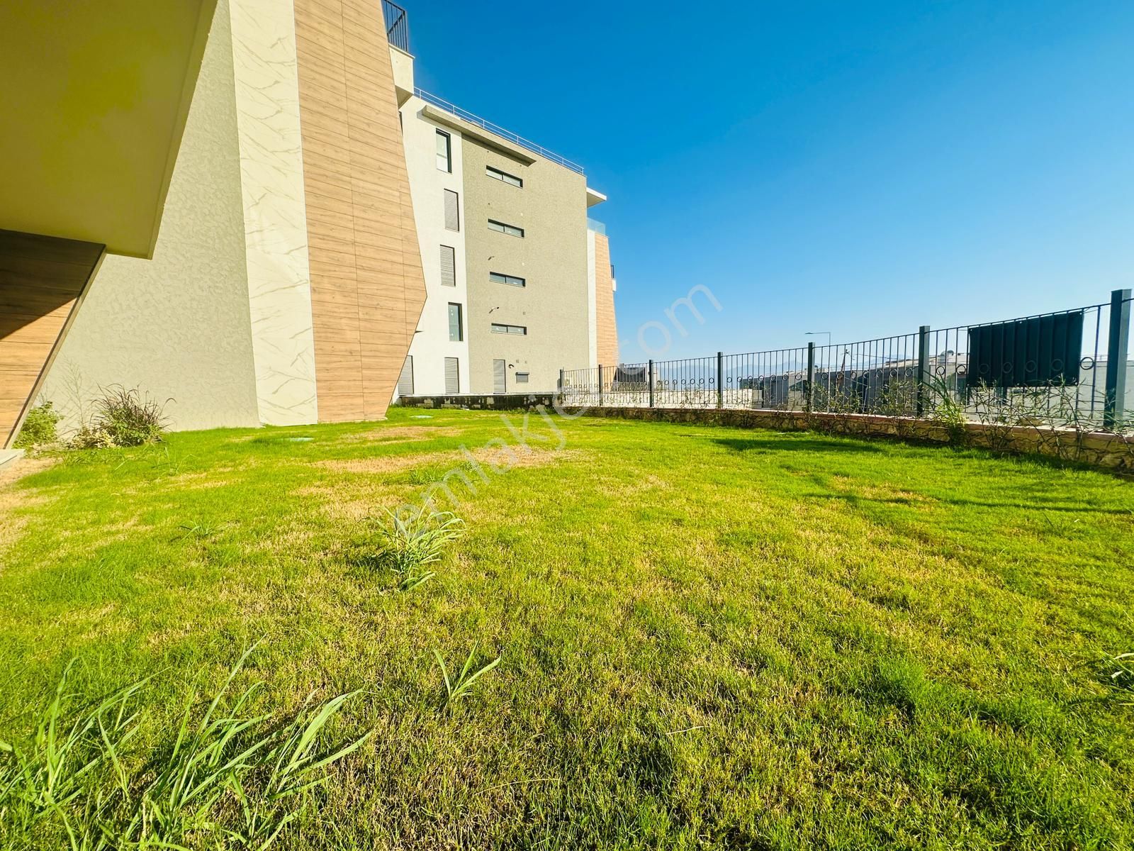 Eviz Royal Panorama Bahçe Katı Deniz Manzaralı 3+1 Daire Satılık - Görsel 25