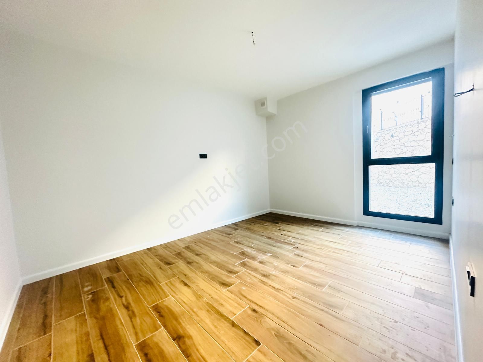 Eviz Royal Panorama Bahçe Katı Deniz Manzaralı 3+1 Daire Satılık - Görsel 14