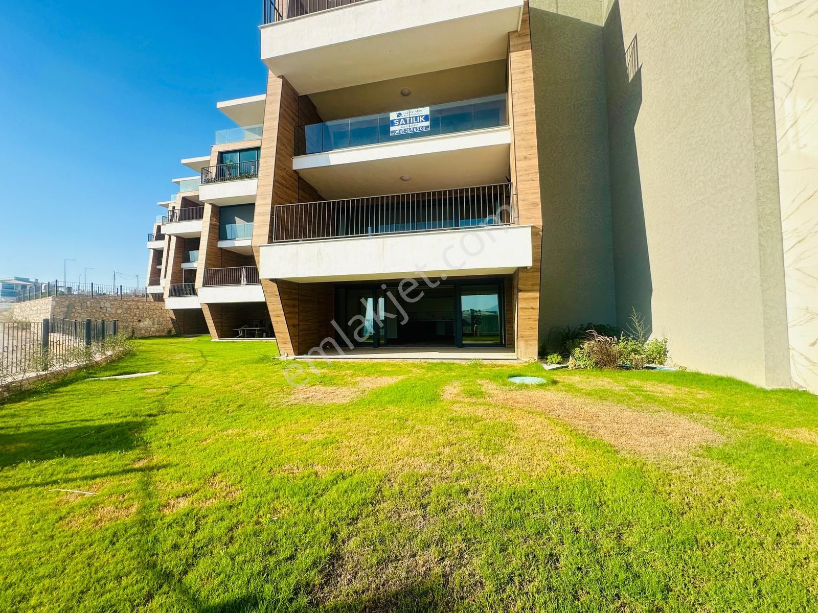 Eviz Royal Panorama Bahçe Katı Deniz Manzaralı 3+1 Daire Satılık - Görsel 23