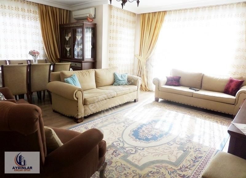 Yenibosna Çakmak Durağı Yakını 5+1 Satılık Dublex Daire