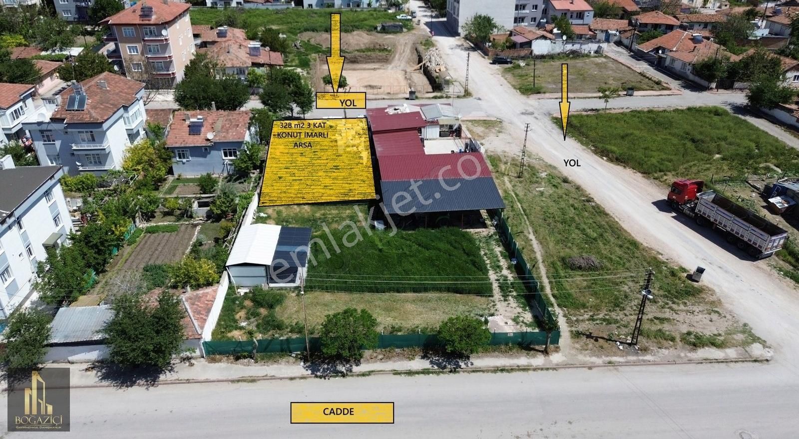 //boğaziçi Emlak//m.akif Ersoy Mah.// 328 M2 Arsa//
