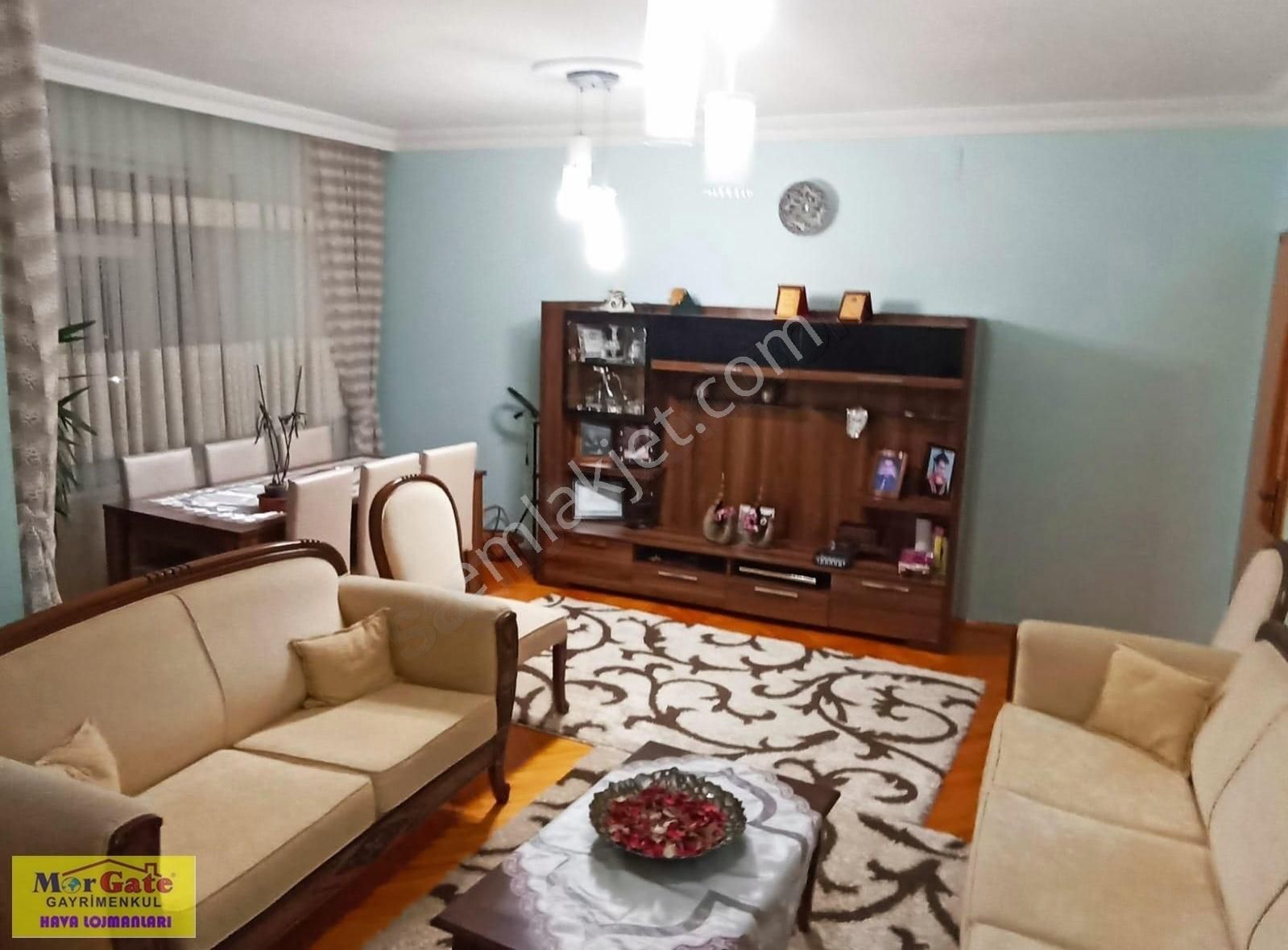 İljandarma Karşısı Arakat 3+1 Eşyalı Bakımlı Kiralık Daire