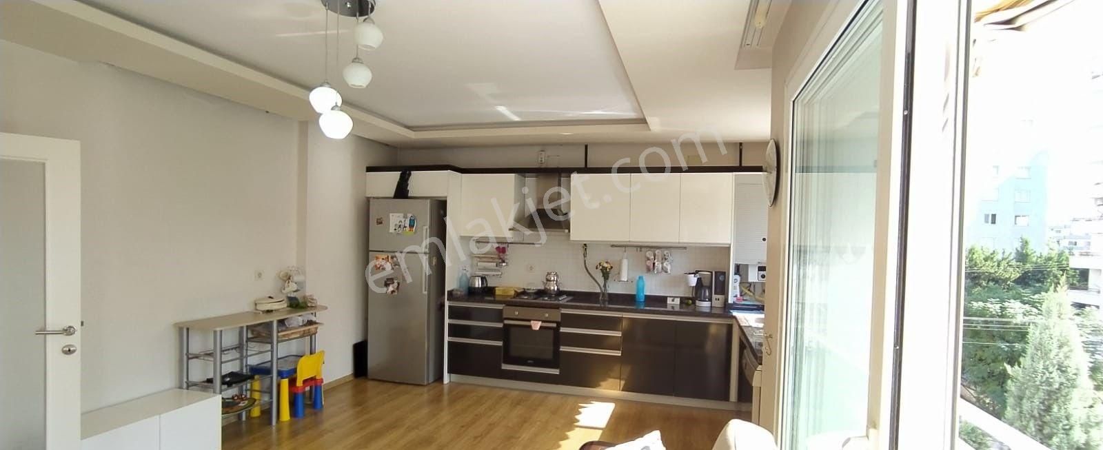 Karınca'dan Gmk Ve Deniz'e Yakın,yatırımlık,ister Ev İster Ofis!