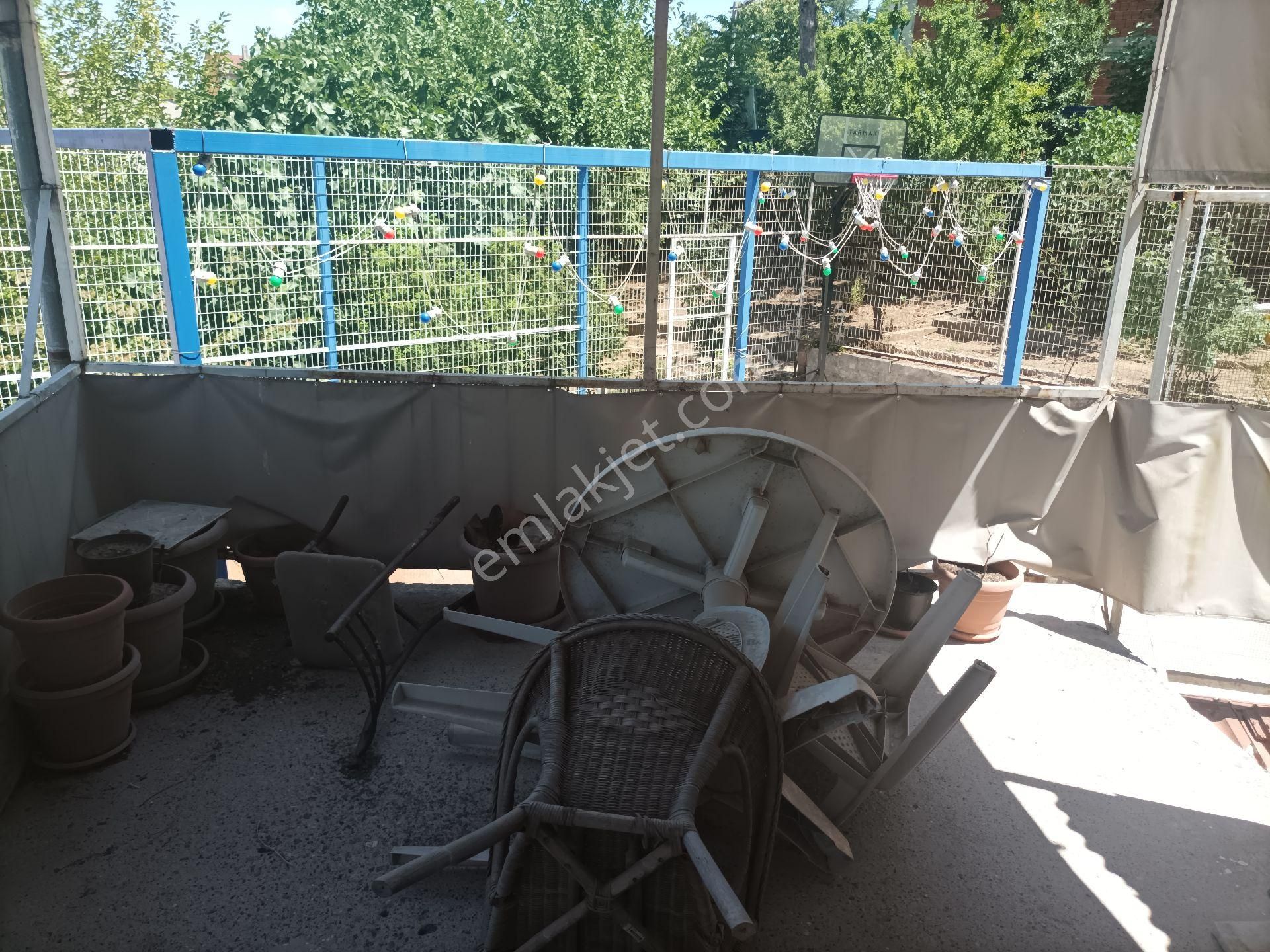 Barış Emlak'tan Temenyerinde Tek Katlı Müstakil Ev - Görsel 14