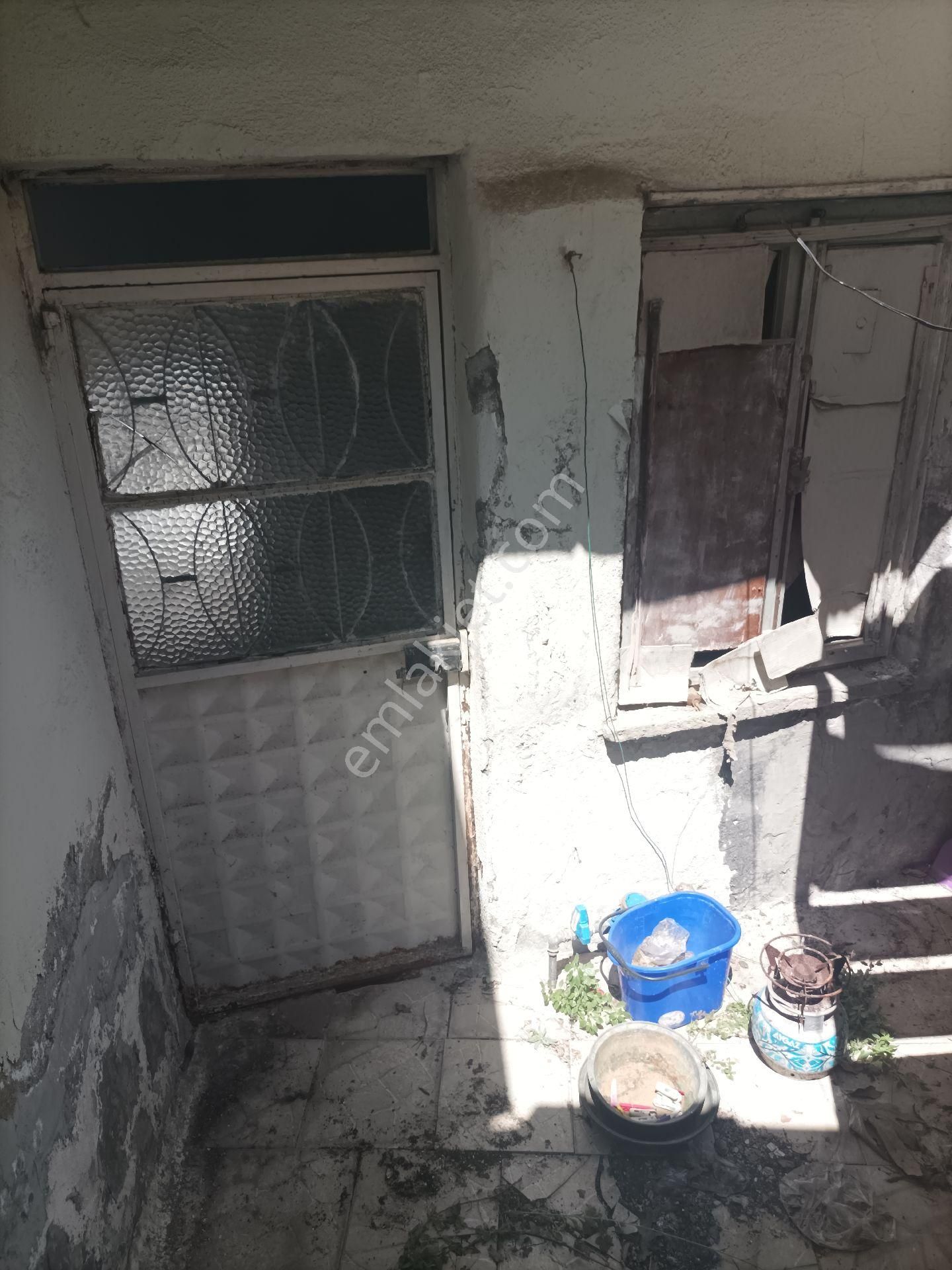 Barış Emlak'tan Temenyerinde Tek Katlı Müstakil Ev - Görsel 9