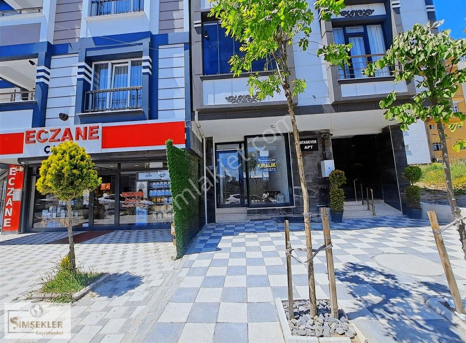 Sağlık Ocağı Yakınında Kiralık 2 Katlı 140 M2 Dükkan