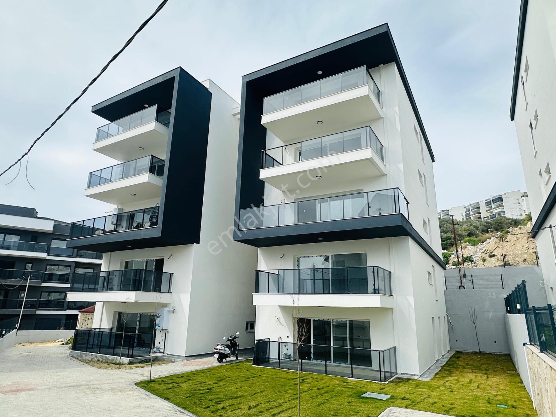İkicesmelk Mah. Otogar Arkasında Bahçe Katı Sıfır Daire Satılık