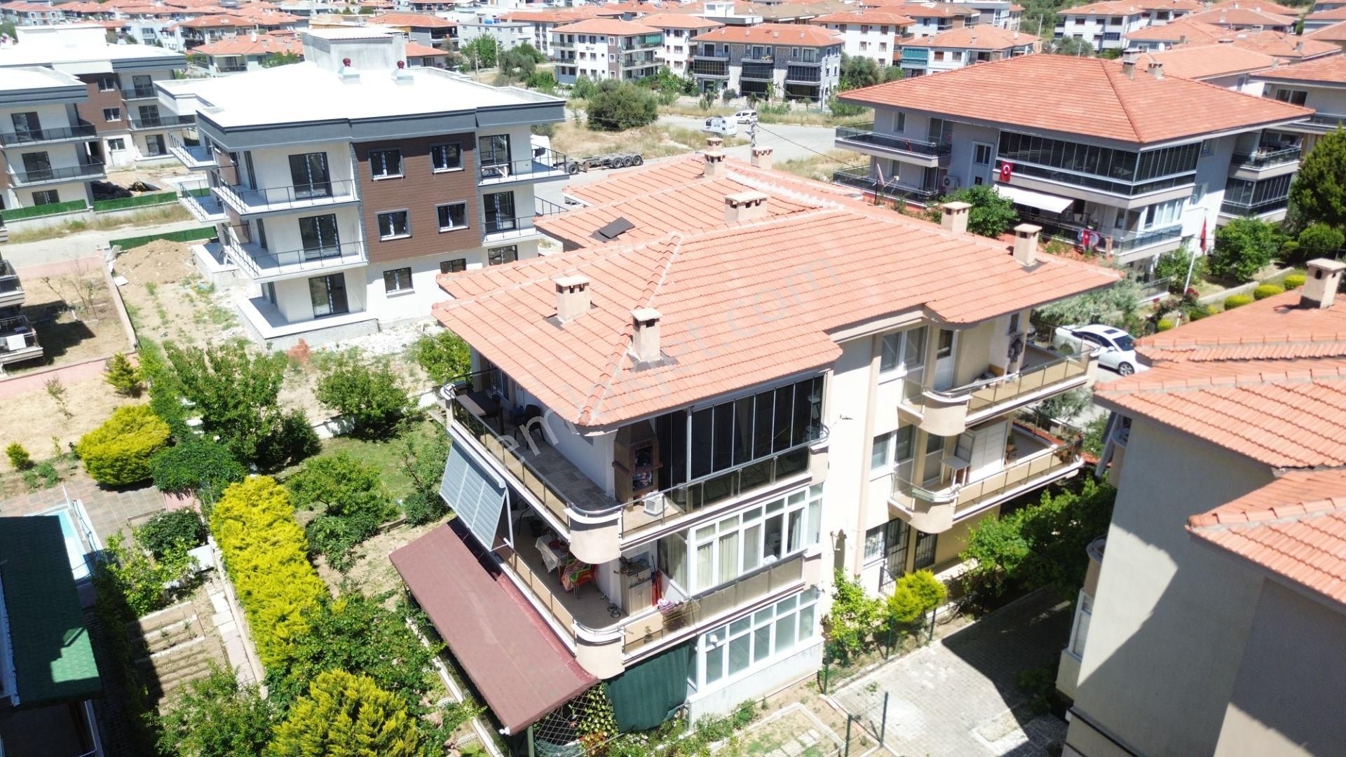 Turyap Foçadan Yenifoça Narezende Satılık 2+1 Daire