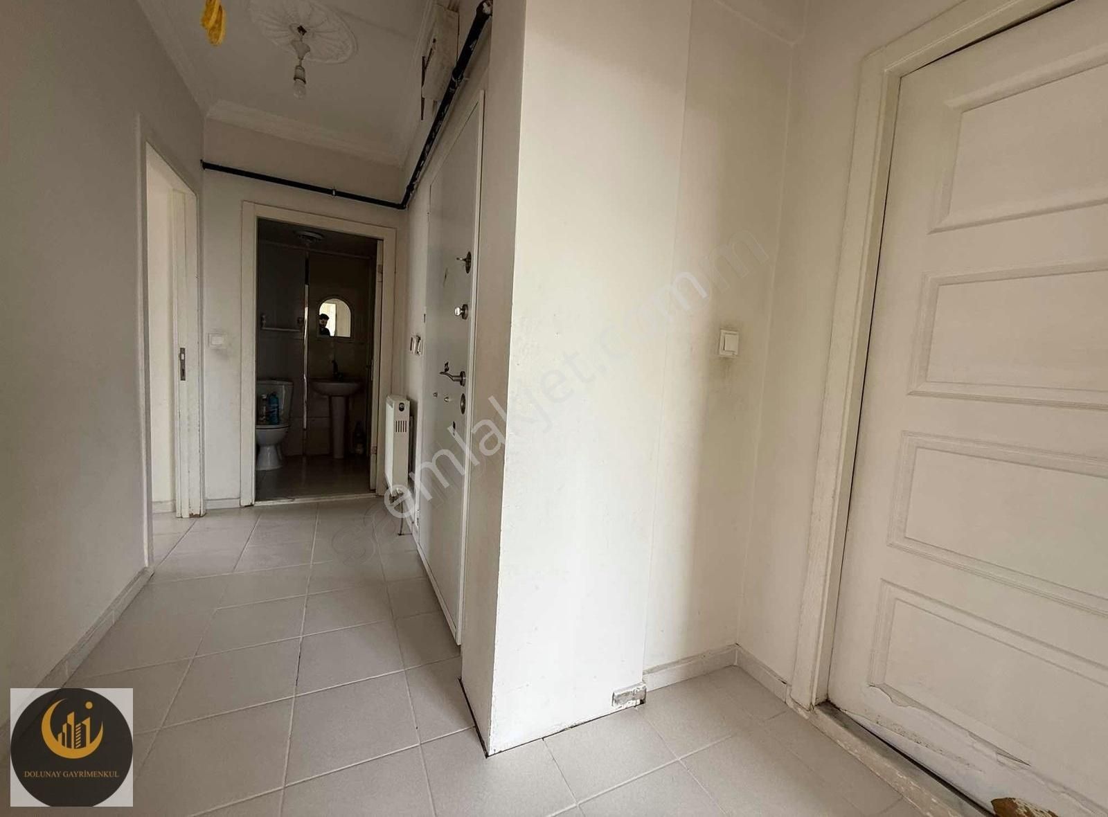 Dolunay'dan Çamlıca Mahallesi Önü Açık Kiralık 2+1 Daire