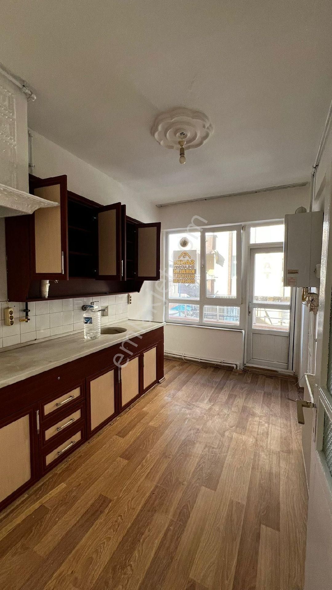 Rekoor Emlaktan Canik/karşıyaka Mh 2+1 Kiralık Daire