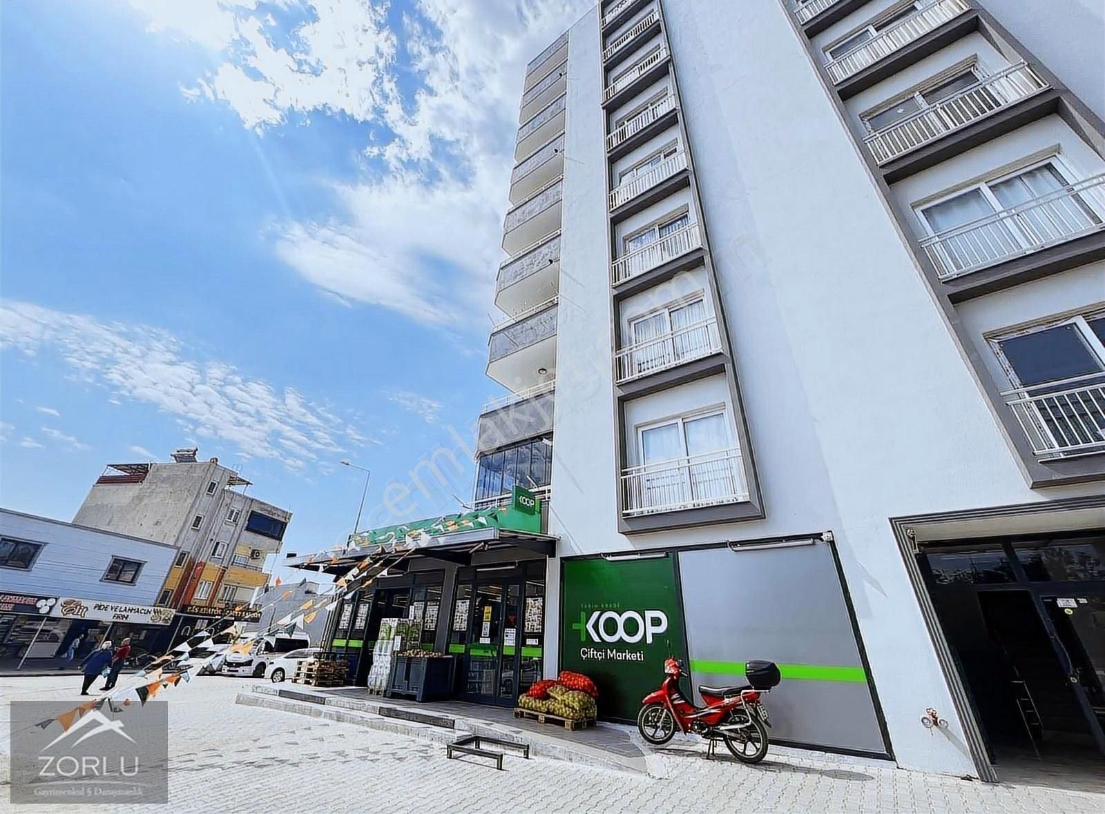 Zorlu'dan Beyceli Mah. Köşe Başı Ana Yol Üzeri 3+1 Satılık Daire