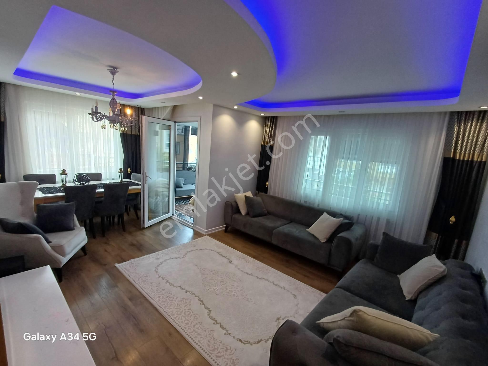 Buca Fırat Mh Site İçerisinde Otoparklı Asansörlü Satılık Daire