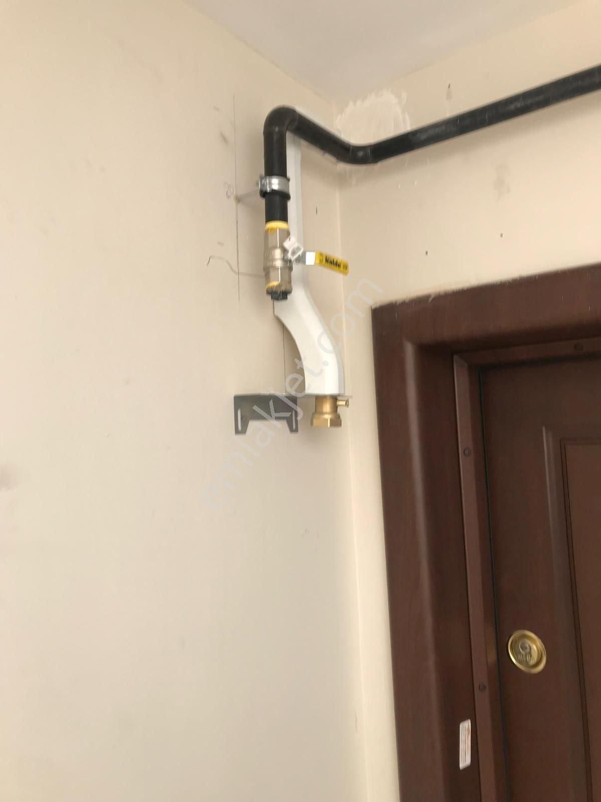 150 Evler Mahallesinde 3+1 Kiralık Doğalgaz Kombili Daire