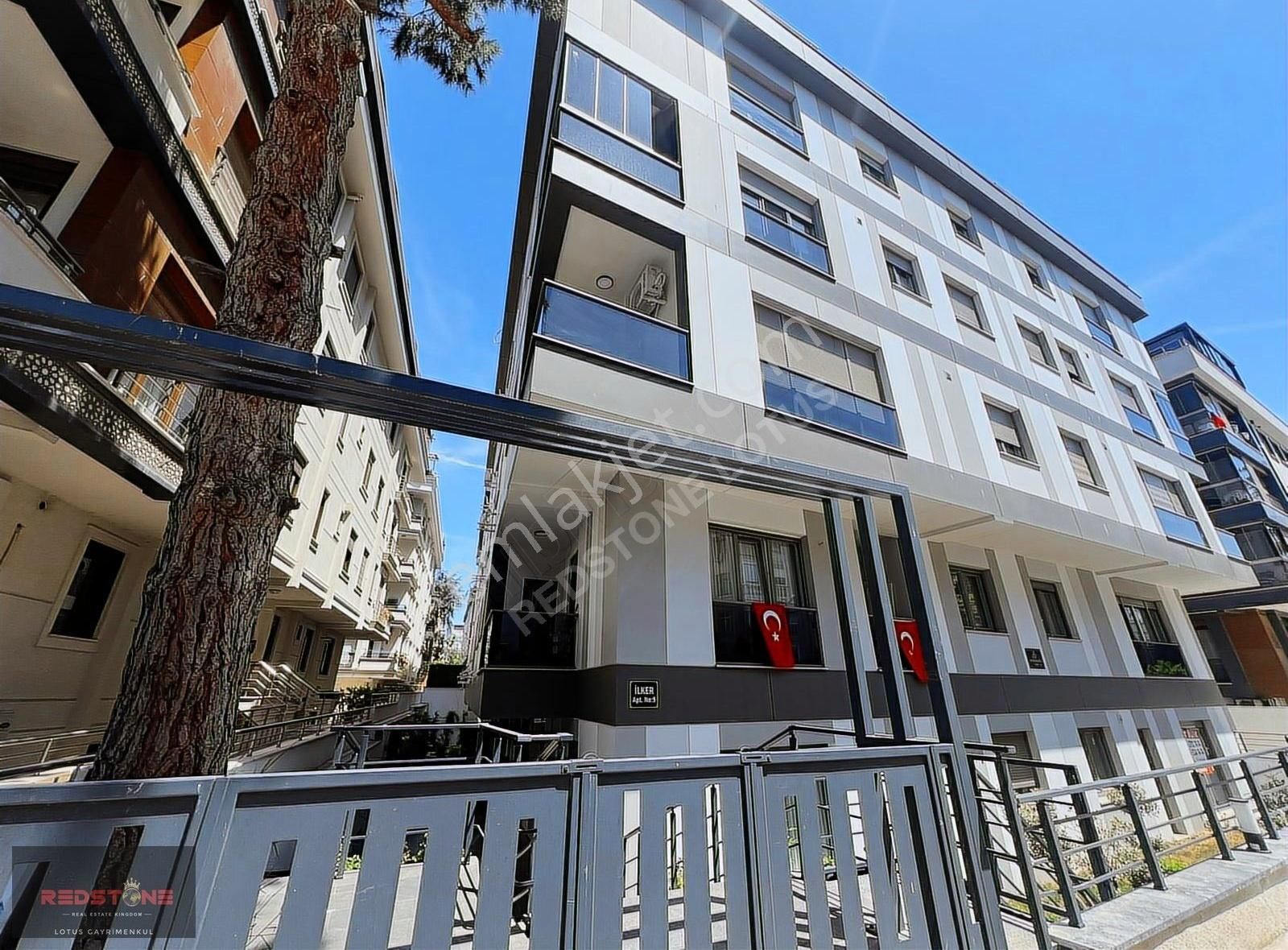 Küçükyalı'da Yeni Binada Çift Balkonlu Dubleks Kiralık