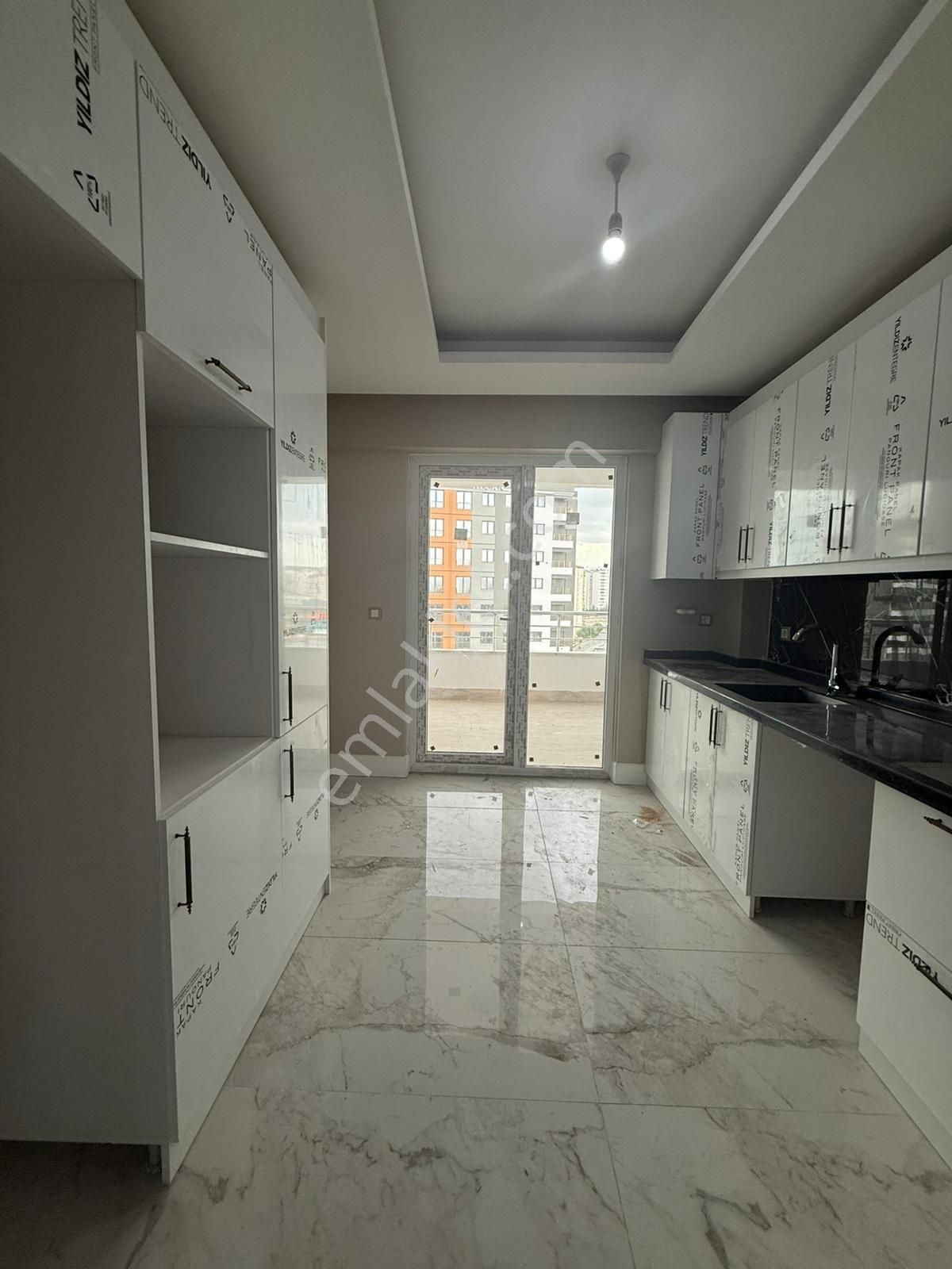 Beyazşehir Mahallesinde Giy.odalı Bölgenin En Lüksünde Son Dairemiz - Görsel 5