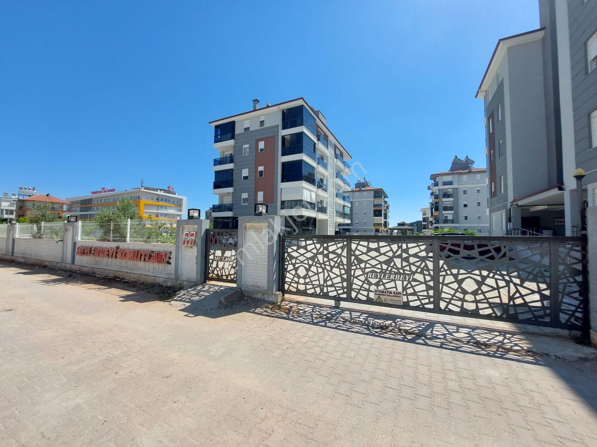 Antalya Döşemealtı Yeniköyde 2+1 Site İçi Doğal Gazlı Satılık Lüks Daire
