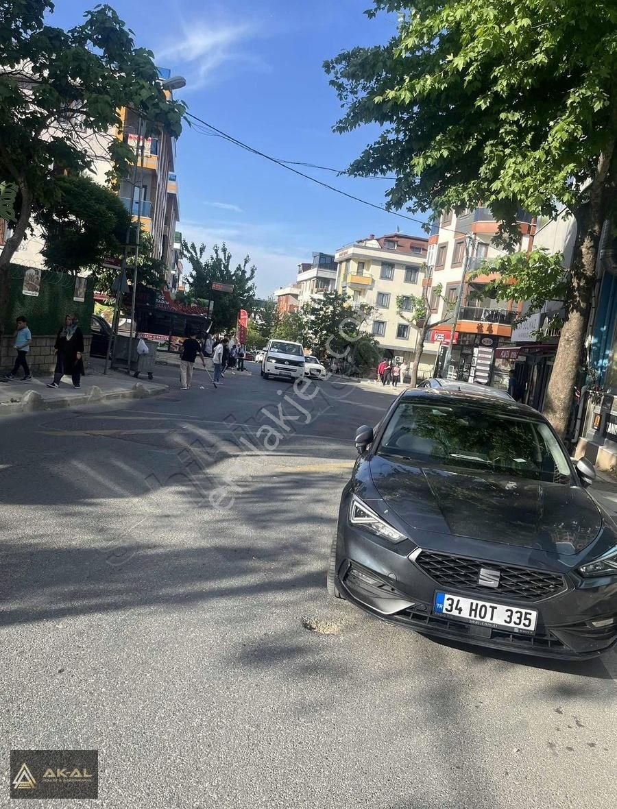 Sancaktepe Malkoçoğlu Cad Üzeri 4+1 135m2 Satılık Daire