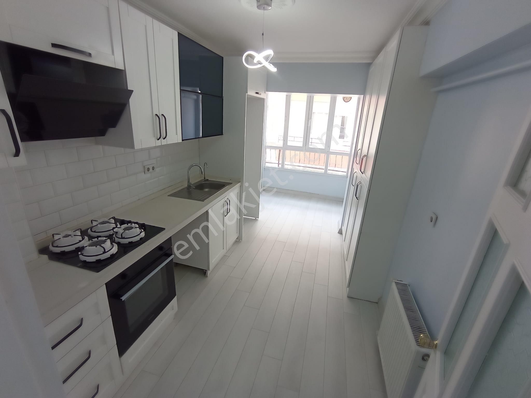 Yazıcı Emlaktan Sincan Akşemsettin Mahallesinde Asansörlü 3+1 Satılık Daire