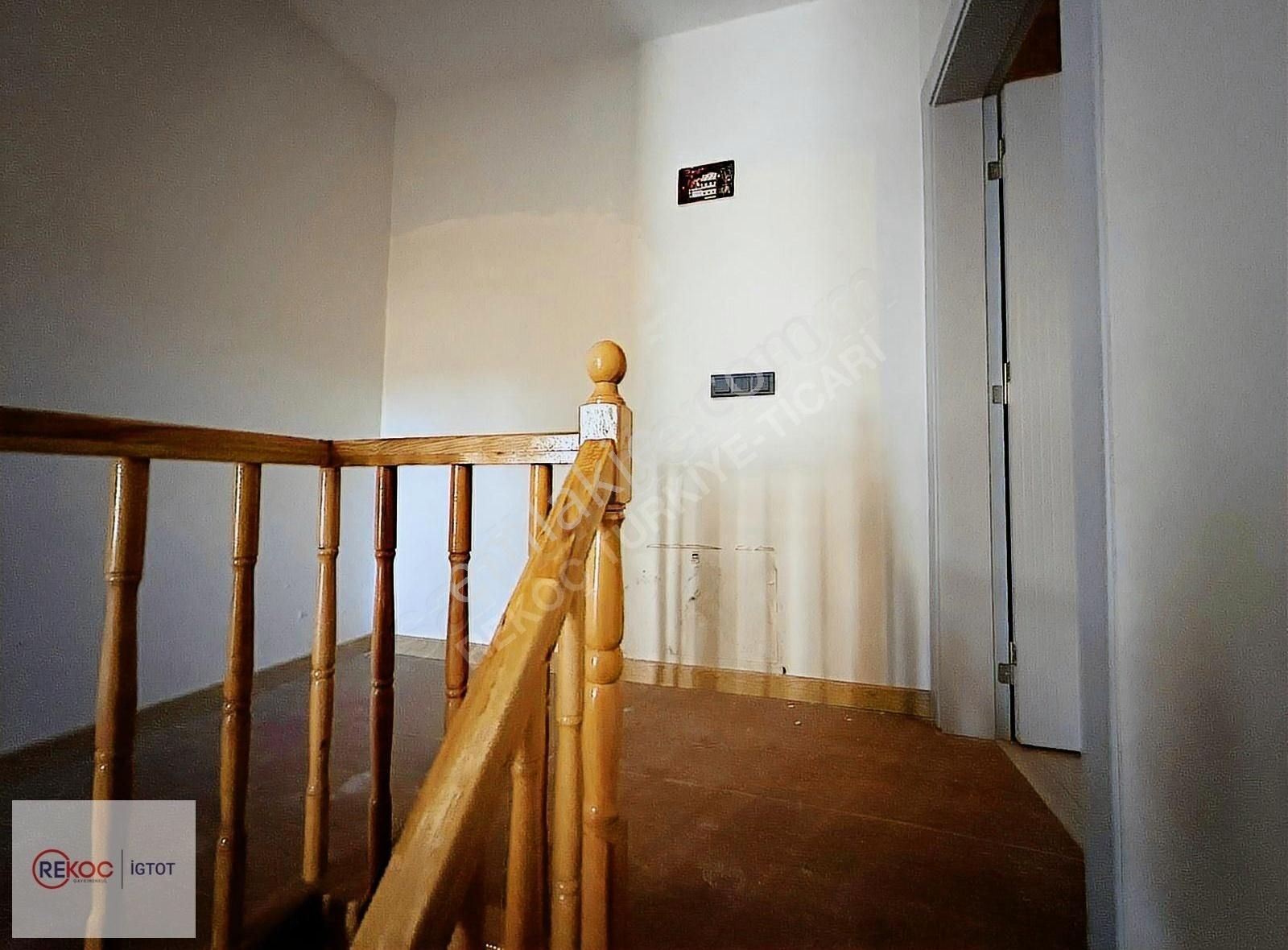 Eyüpsultan Kemerburgaz Satılık 3+1 Çatı Dubleks Ferah Daire