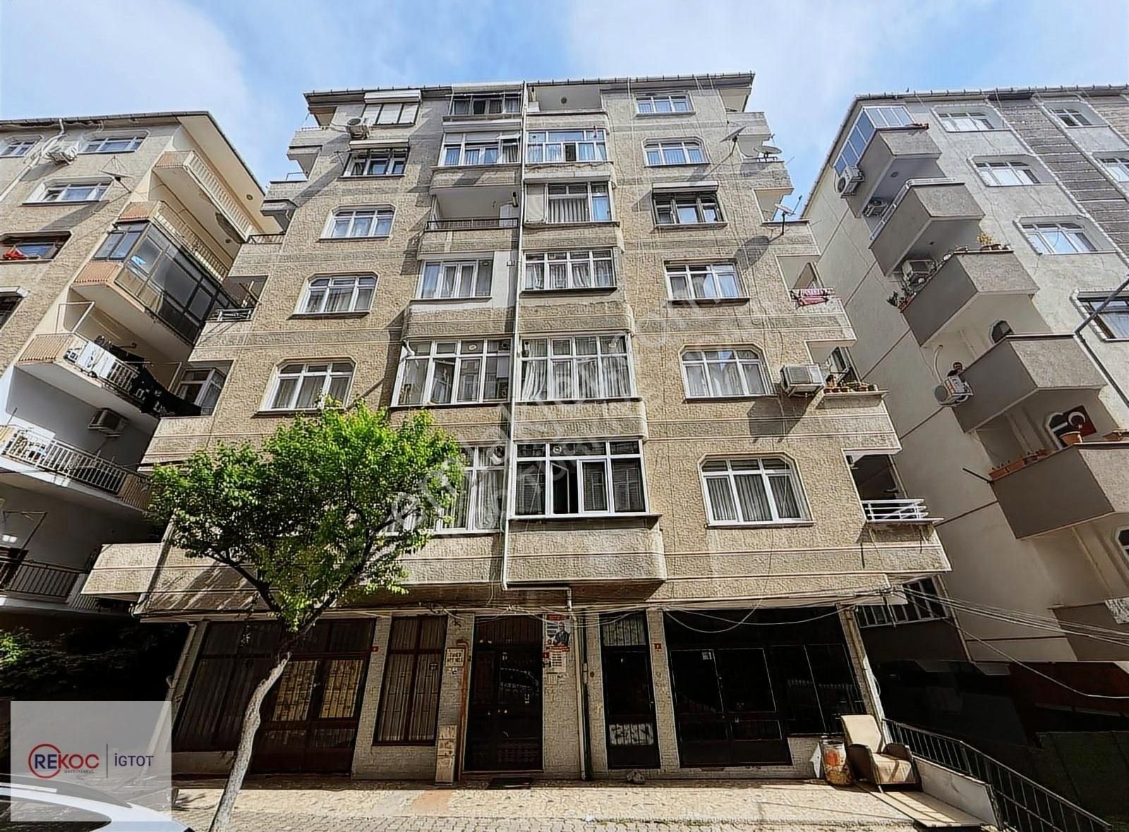 Şirinevler Merkeze Yakın Satılık 2+1 Masrafsız Daire