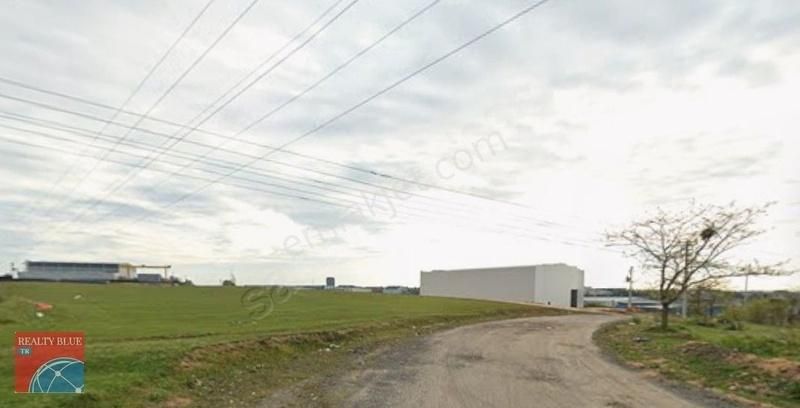 Balçık'ta Sanayinin İçinde 10.000m² Kiralik Arsa