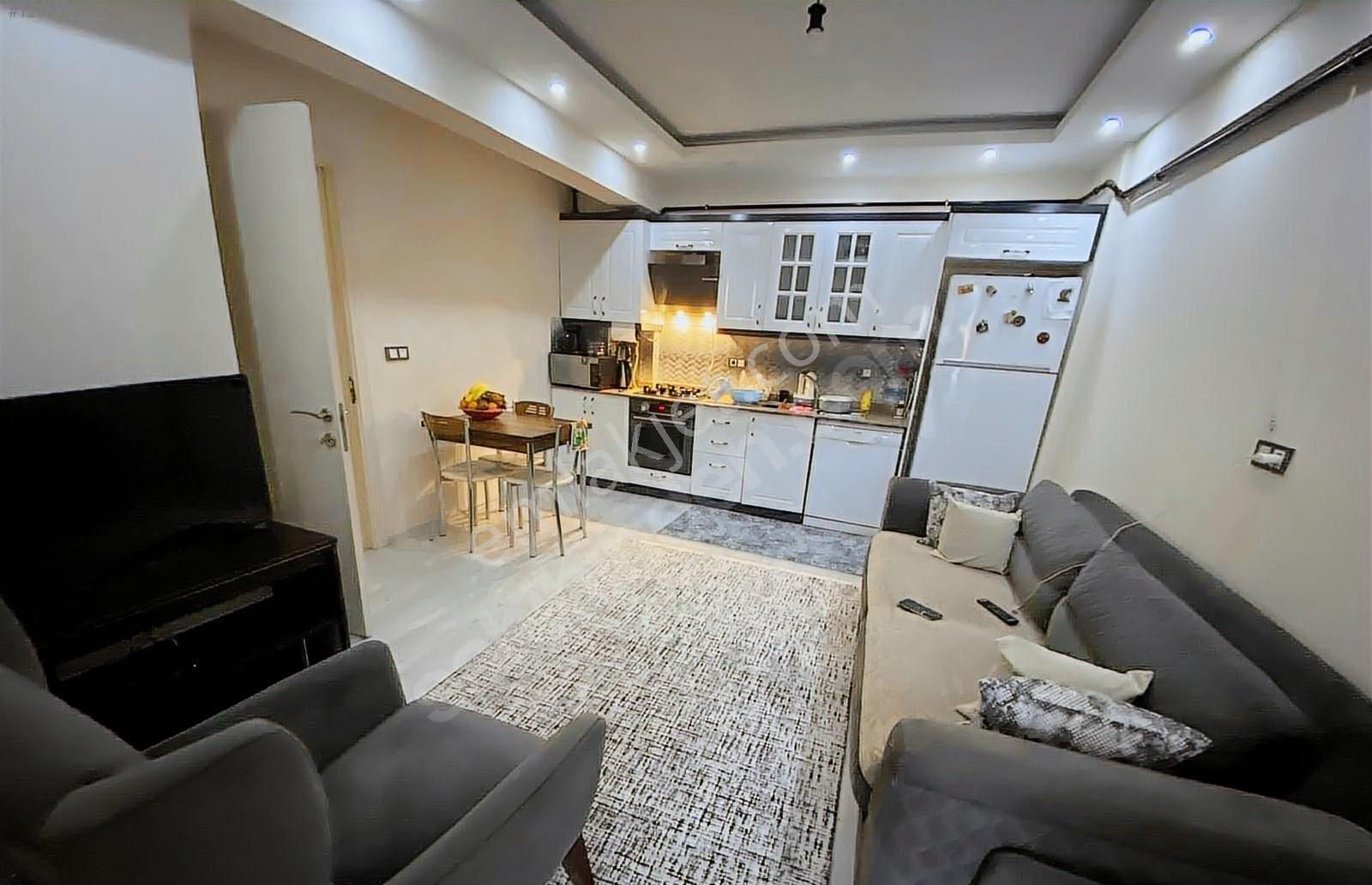Manisa Yunus Emre Mutlu Mh. 5 Yıllık Asansörlü 2+1 Satılık