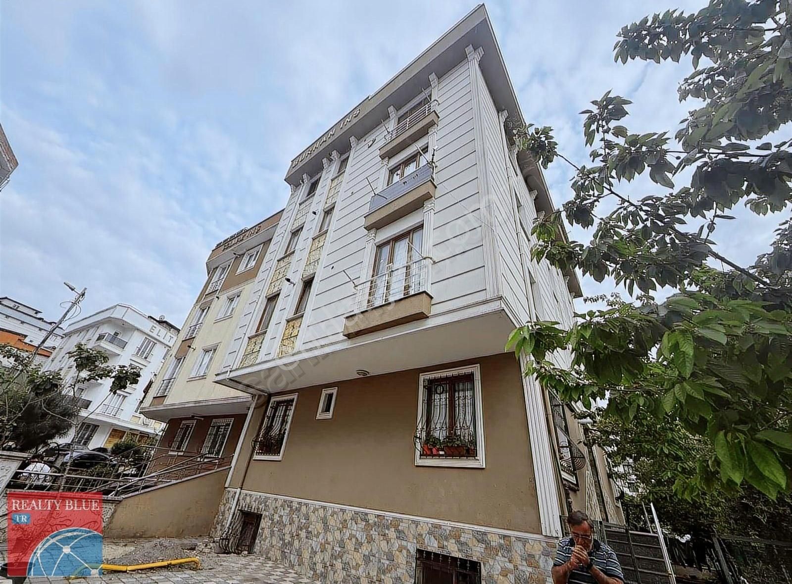 Adil Mh 3+1 Yüksek Camlı Ters Dublex Daire