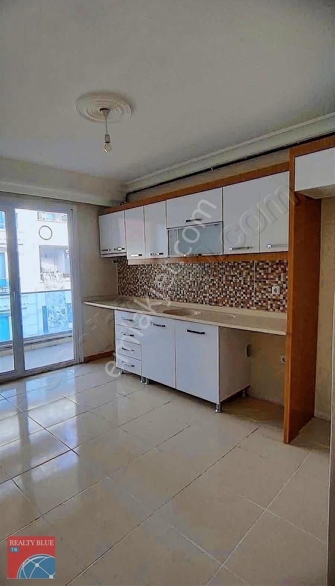 Kıraç'ta Hiç Kullanılmamış Satılık Ara Kat 3+1 Daire