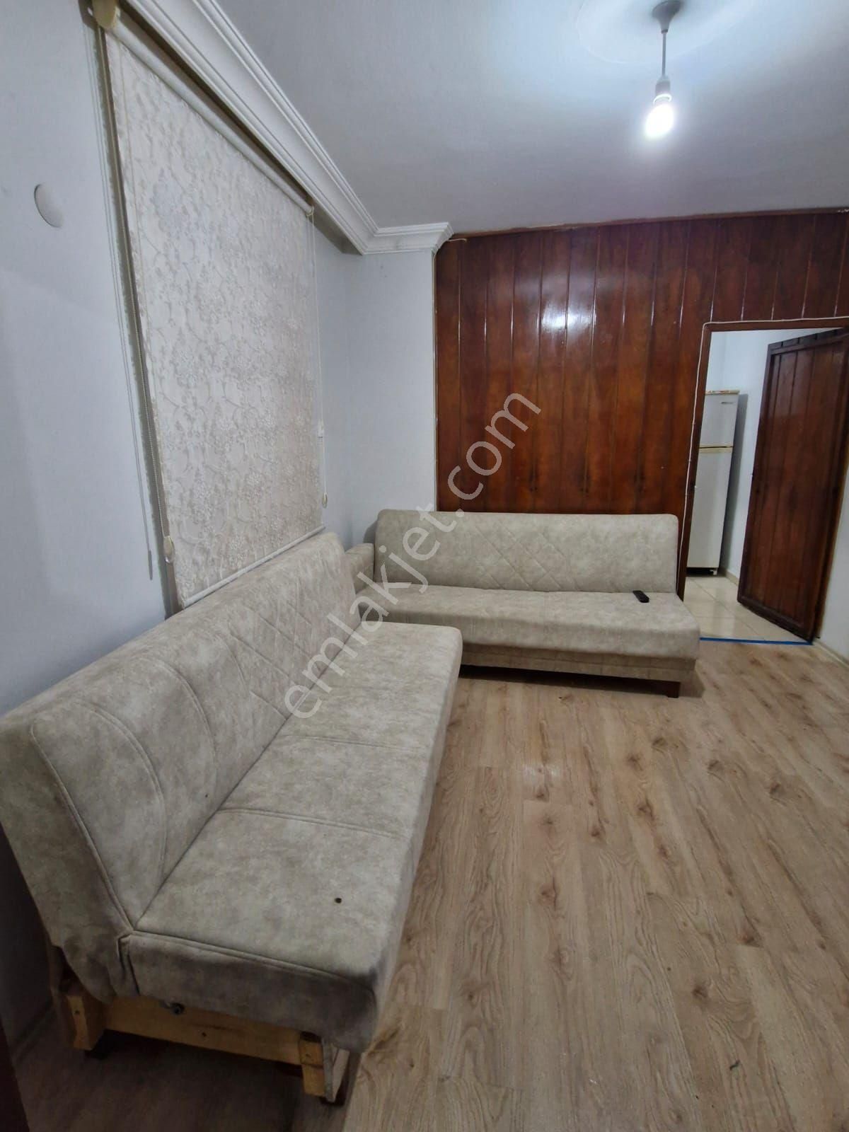 Resat Bey 1+1 Esyali Yıllık Kiralık
