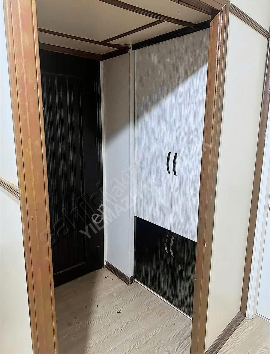 Merkezi Konumda Genişletmesi Yapılmış Ayrı Mutfak 1+1