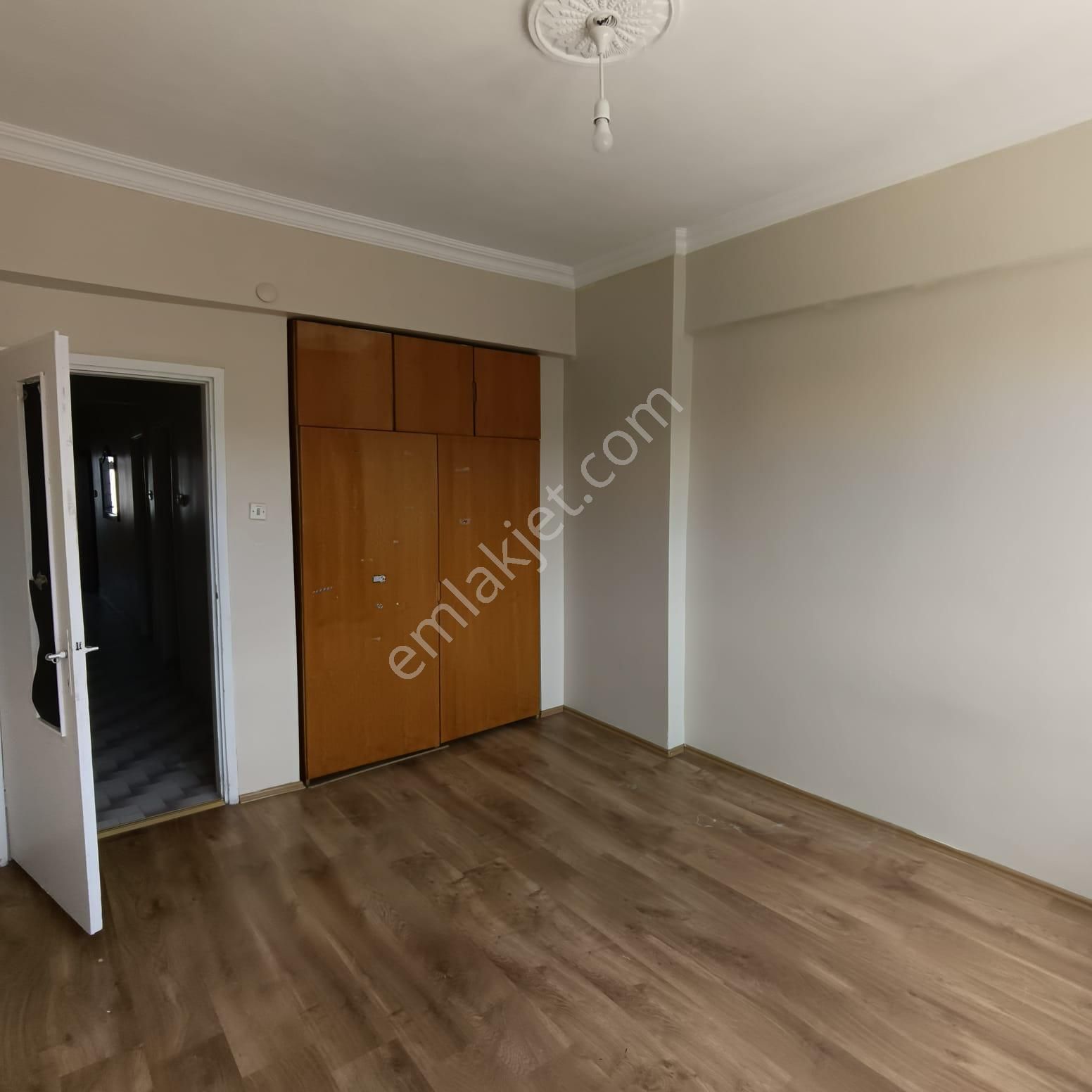 Rba Gayrimenkulden Cumhuriyet Bulvarında 3+1 Kiralık Daire