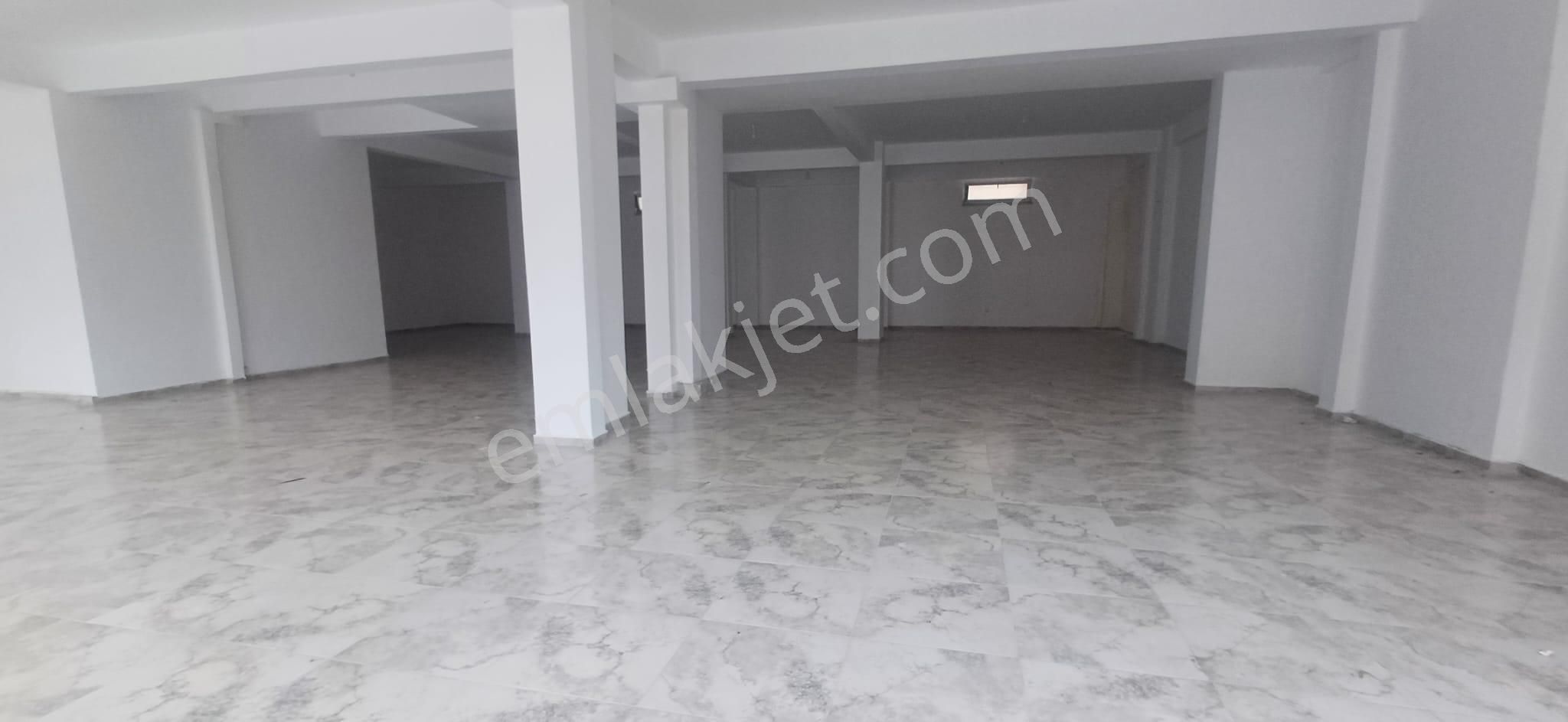 300 M2 Market & Mağaza İçin Uygun Dükkan