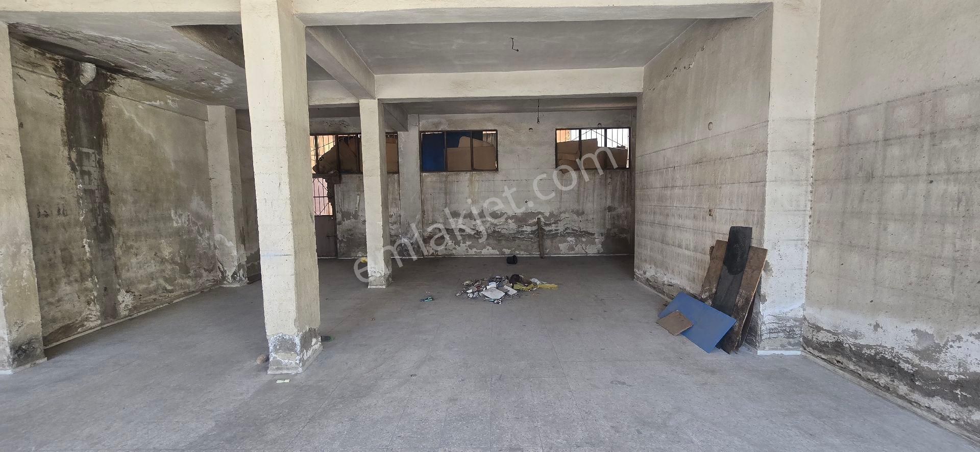 Buca Göksuda Kiralık 100 M2 Depo