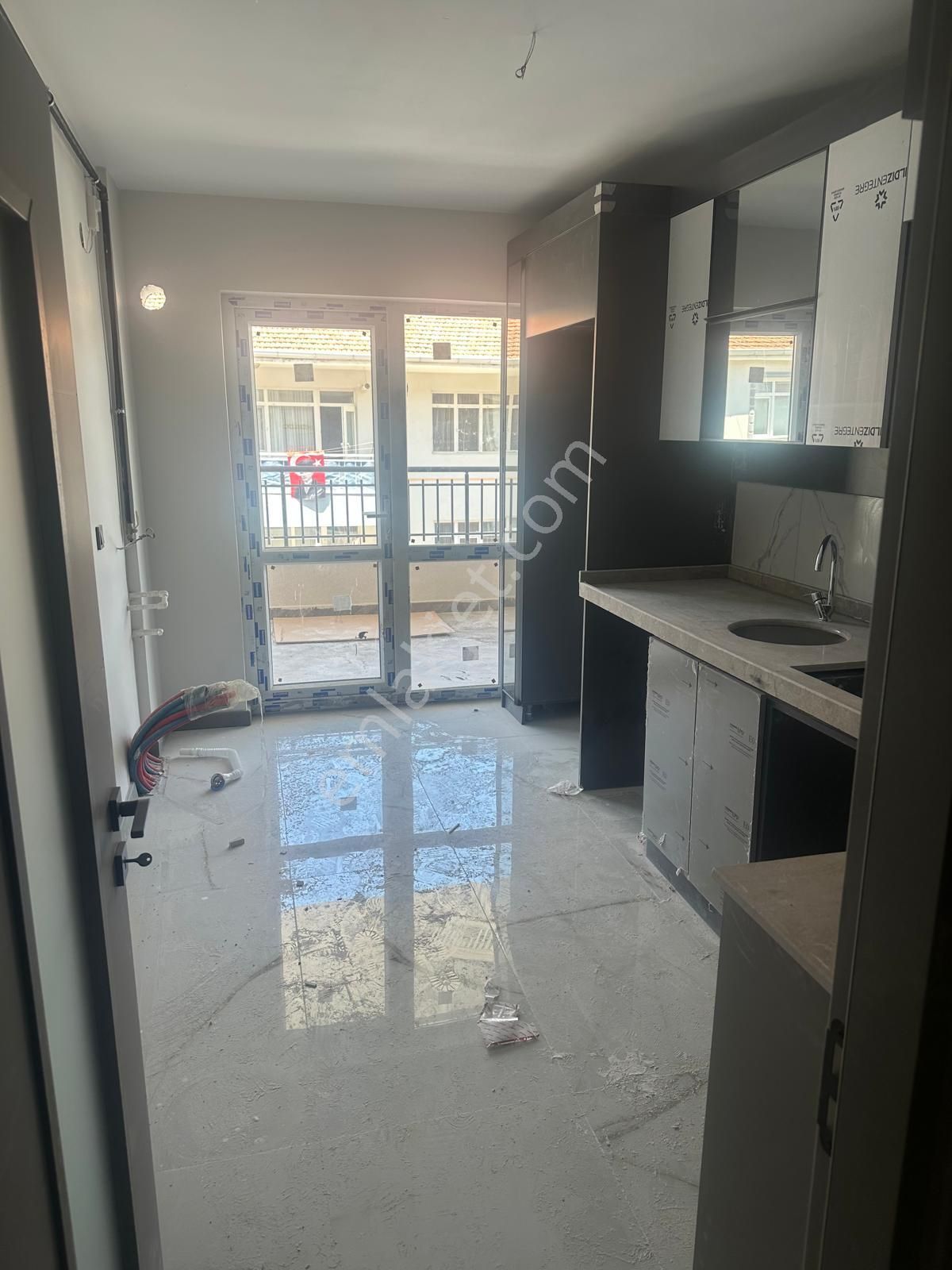 Sincan Selçuklu Mh. 2+1 Bağımsız Ara Katta Full Yapılı Asansörlü (sıfır) Daire