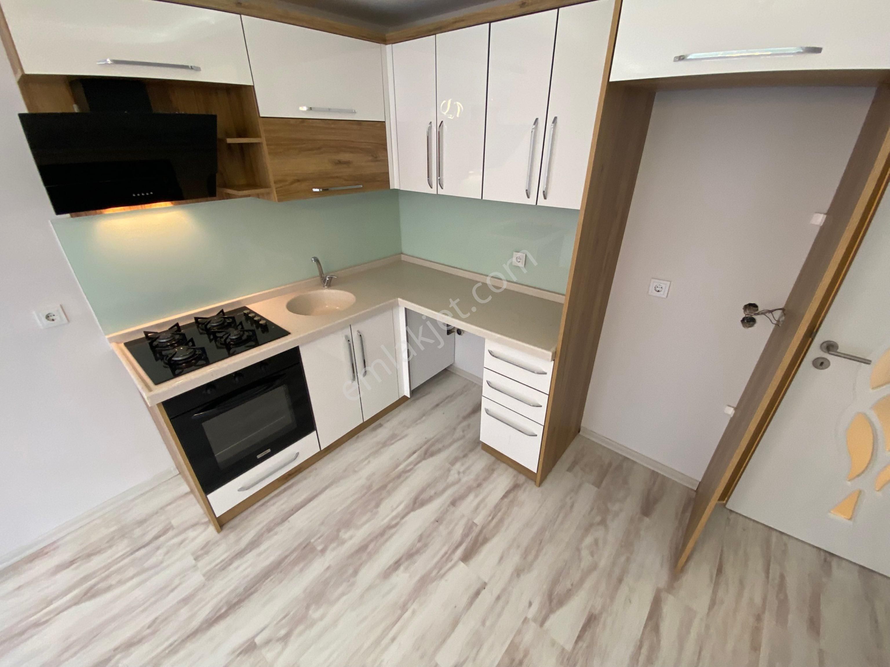 Olcaysu Emlak'tan Akçay'da Şık Tasarımlı 1+1 Daire