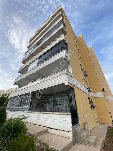 Seyrantepe Mah Satılık 4+1 196m2 1.kat Cadde Üzerinde Ful.