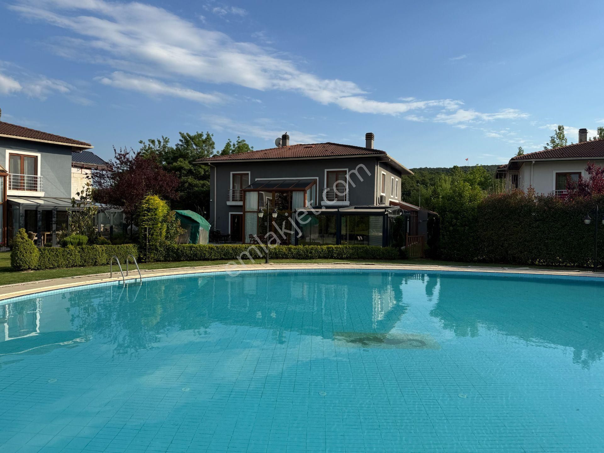 Ömerli Mutluhan Konakları'nda Göz Alıcı Muhteşem Satılık Villa