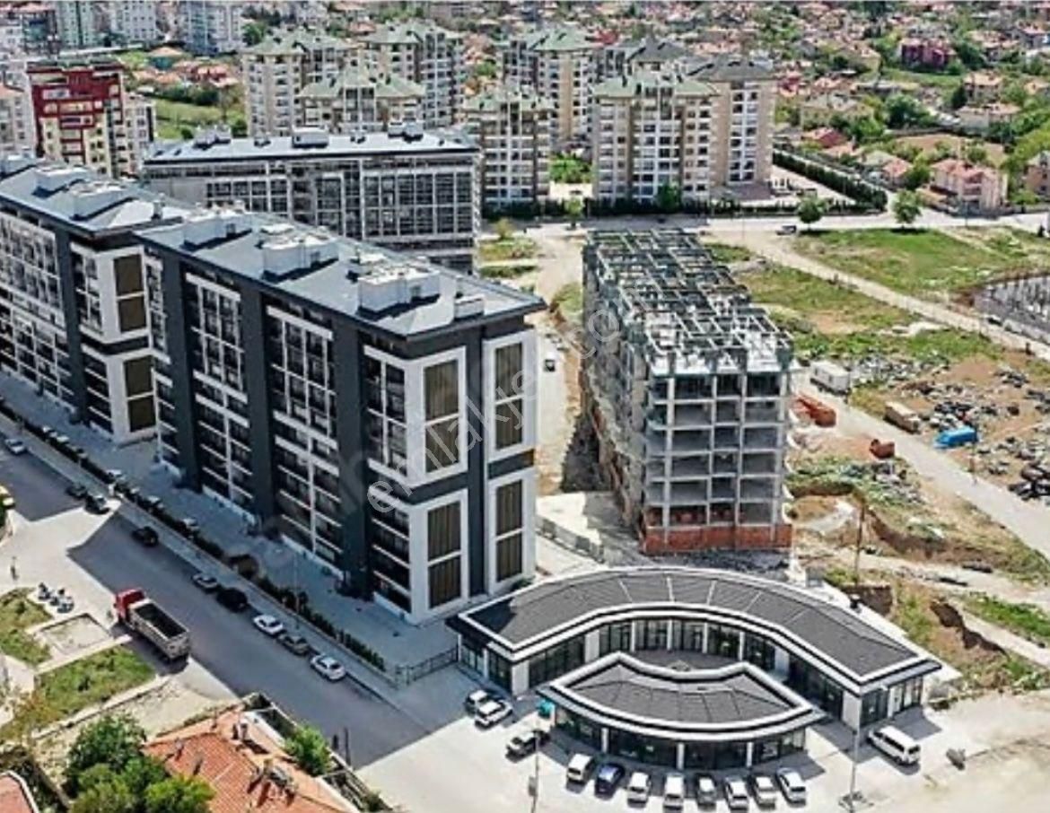 Aymanas Evlerinde Masrafsız, Full Yapılı 3+1 Daire!