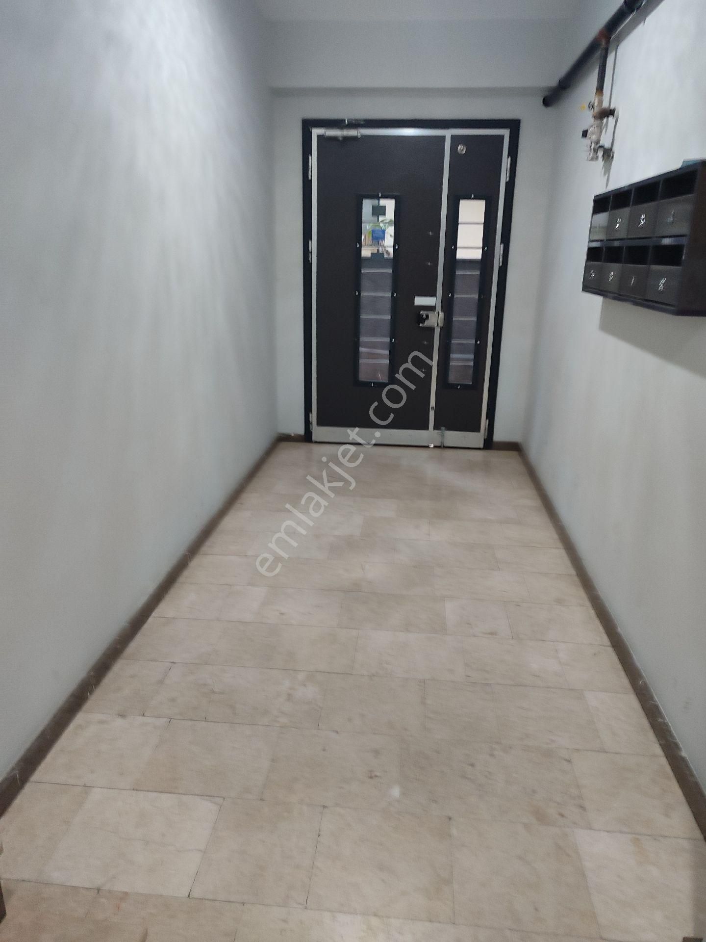 Orhantepe Mah. Kullanışlı Gözde Konumda 3+1 - Görsel 16