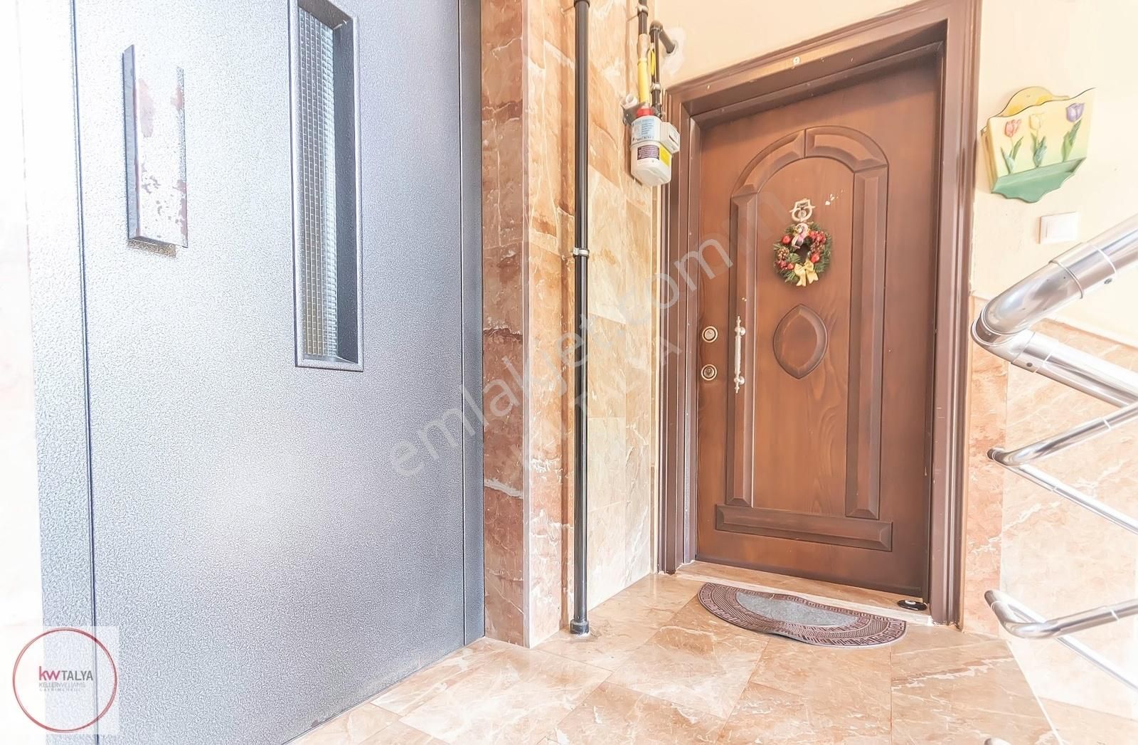 Antalya Çağlayan Mahallesinde Satılık 5+1 Dubleks Daire
